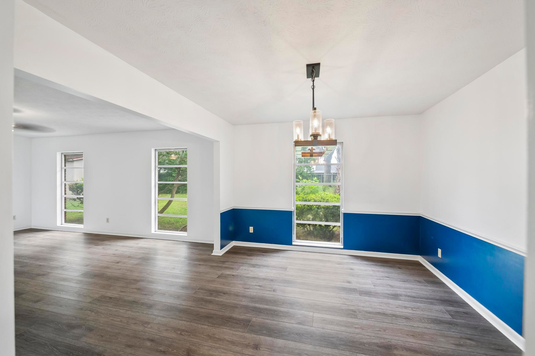 Carlotta Rd W, Jacksonville Fl 32 211