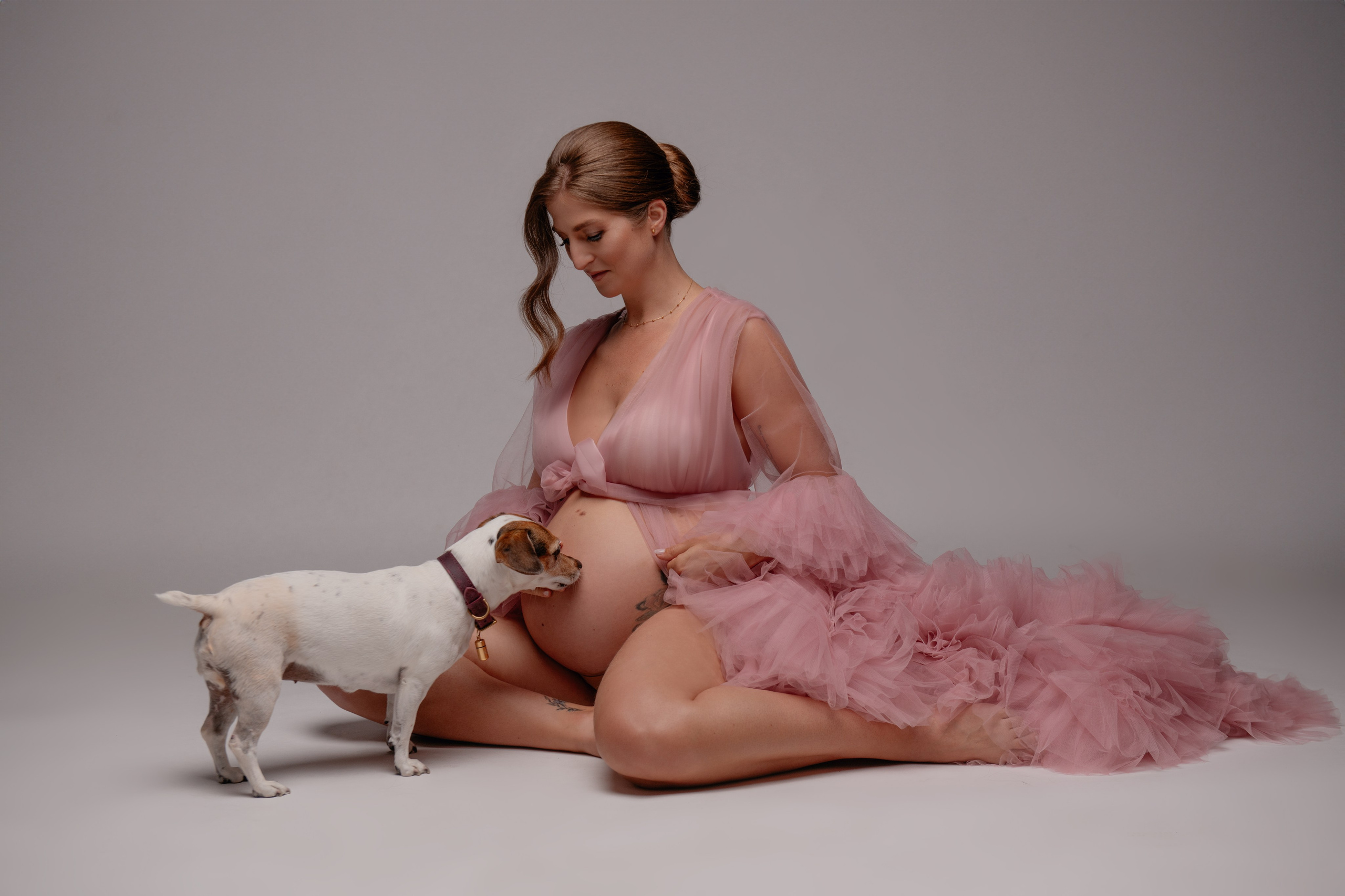 Barbora & Artiom. Maternity photoshoot. Professional photographer in Prague Anastasia Haritonova