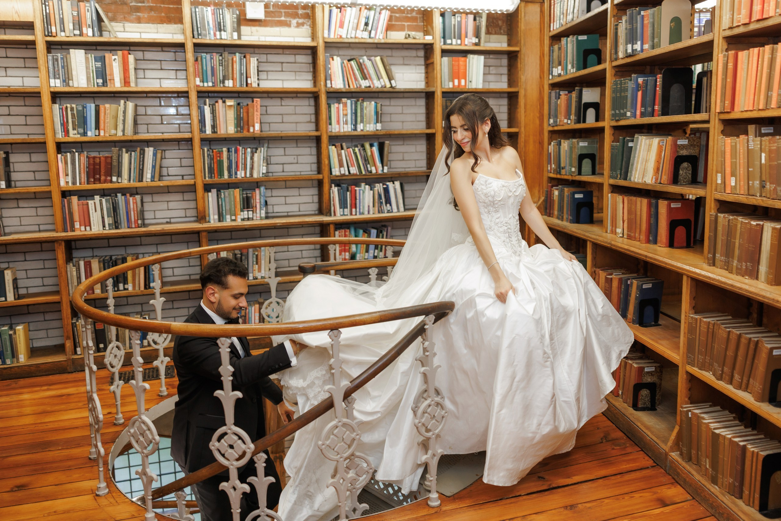 Jewel and Geovany. Wedding Photo & Video