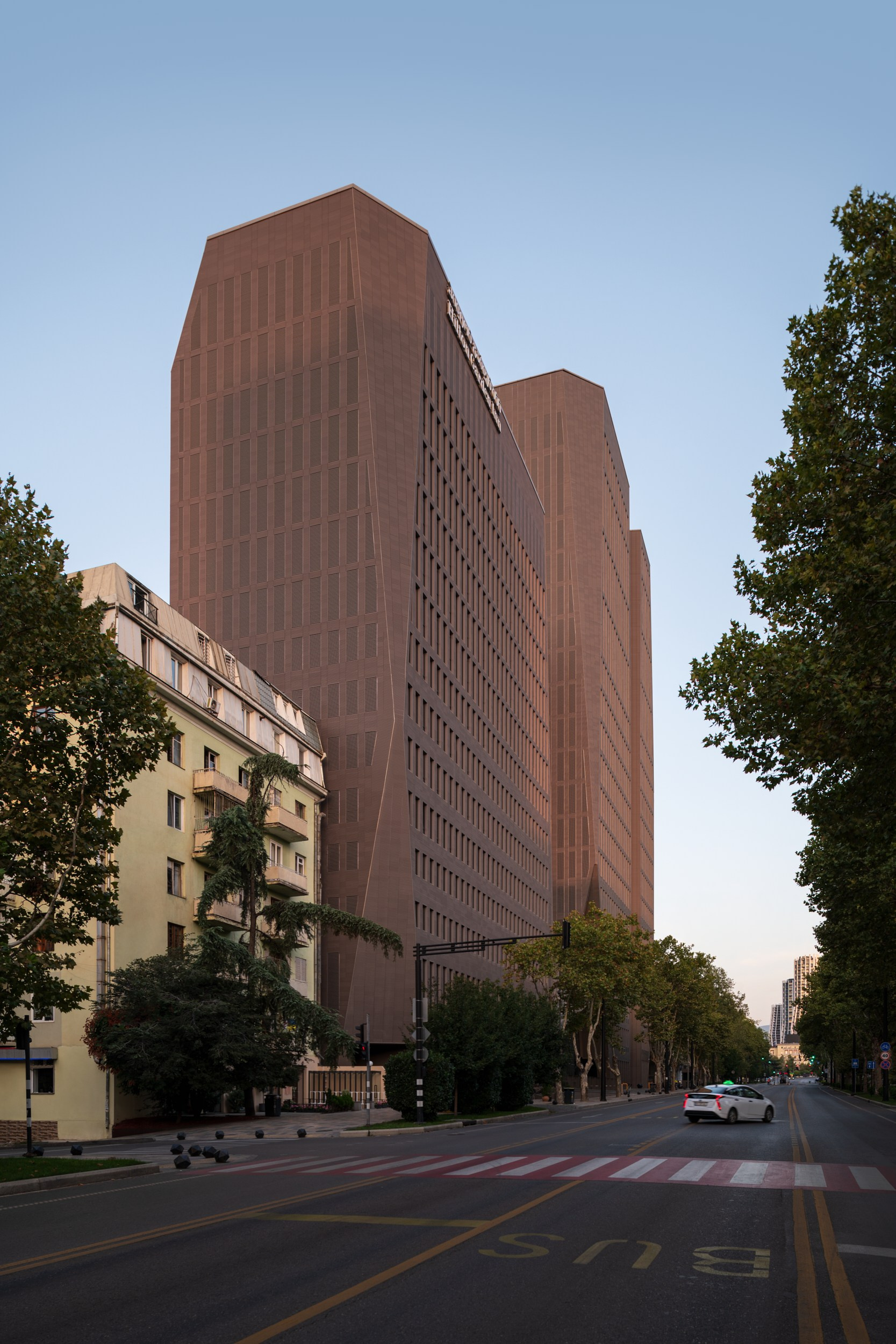Generative Fill VS Manual Editing. Architectural Photographer | Yaroslav Lukiyanchenko | Tbilisi | Batumi | Georgia