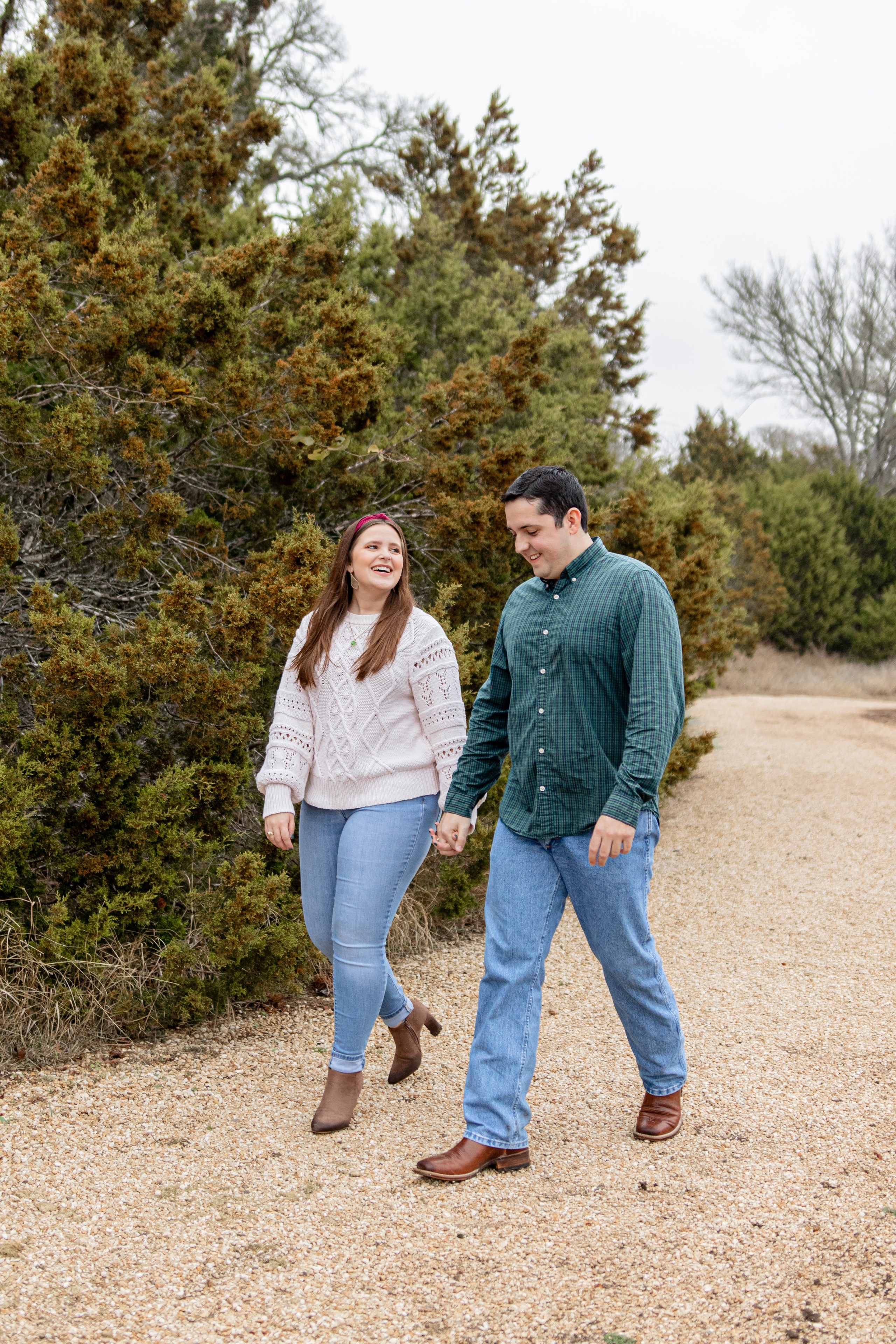 Haley and Aaron’s engagement photoshoot at Garey Park in Austin