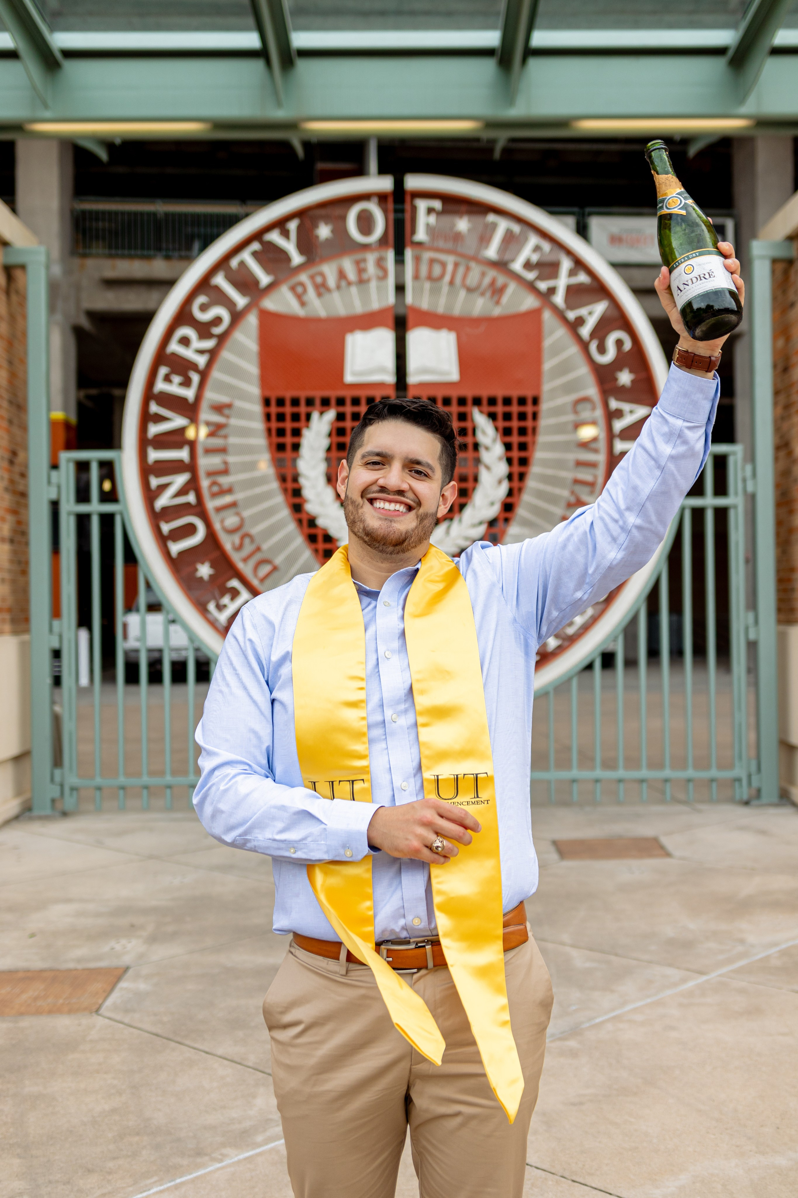 Pedro’s senior photoshoot at the University of Texas Austin