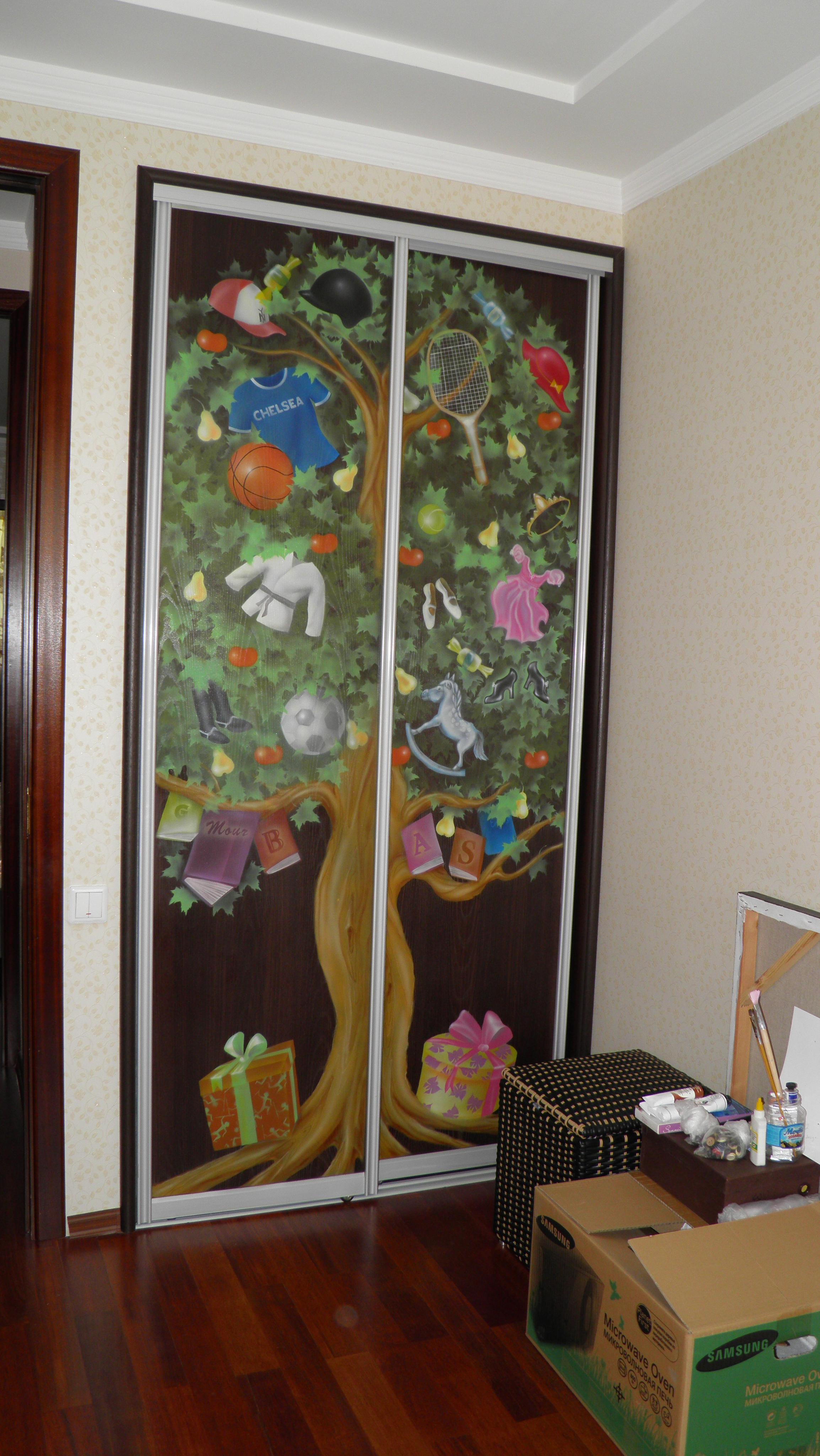 Wall painting. Professional Artist, teacher of art, Artistic Photographer In Dubai (U