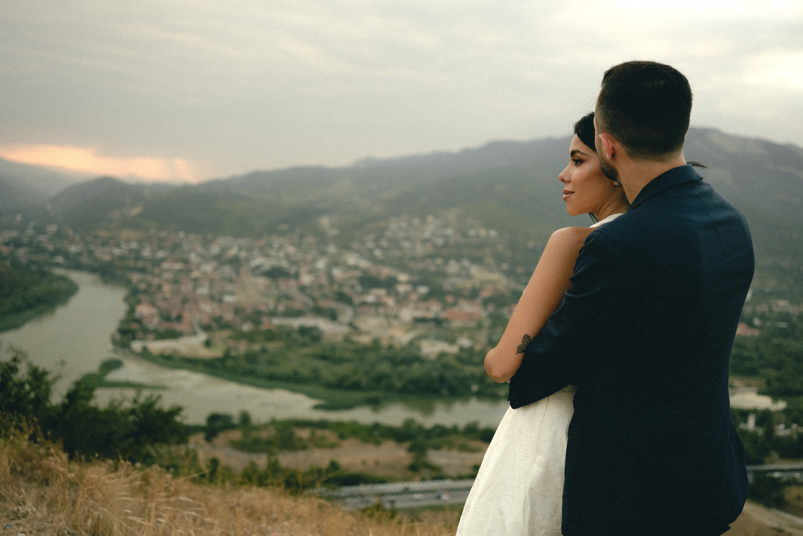 Jvari | Ahmad & Paola. Главная