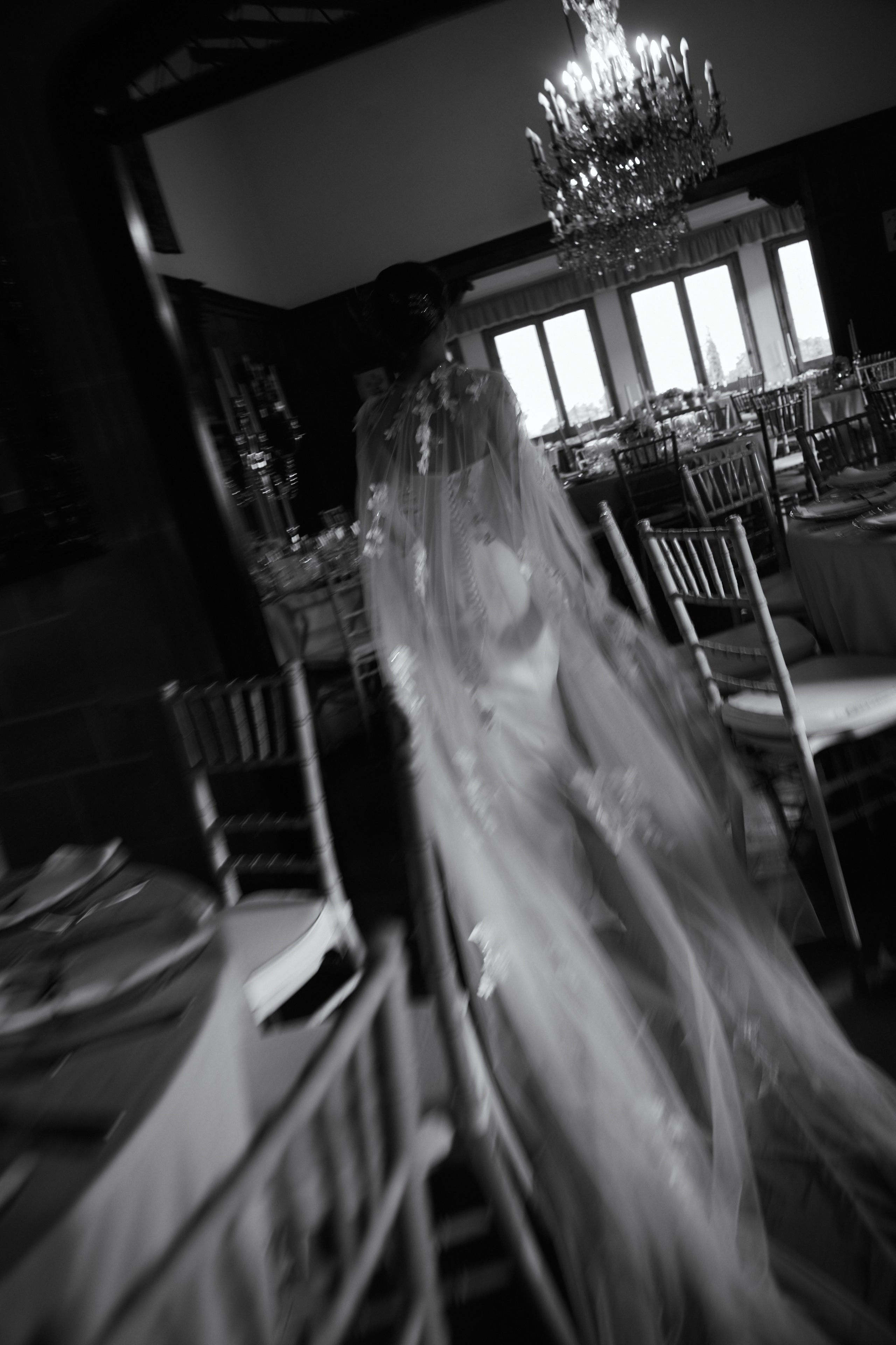 Wedding. Photographer in Paris