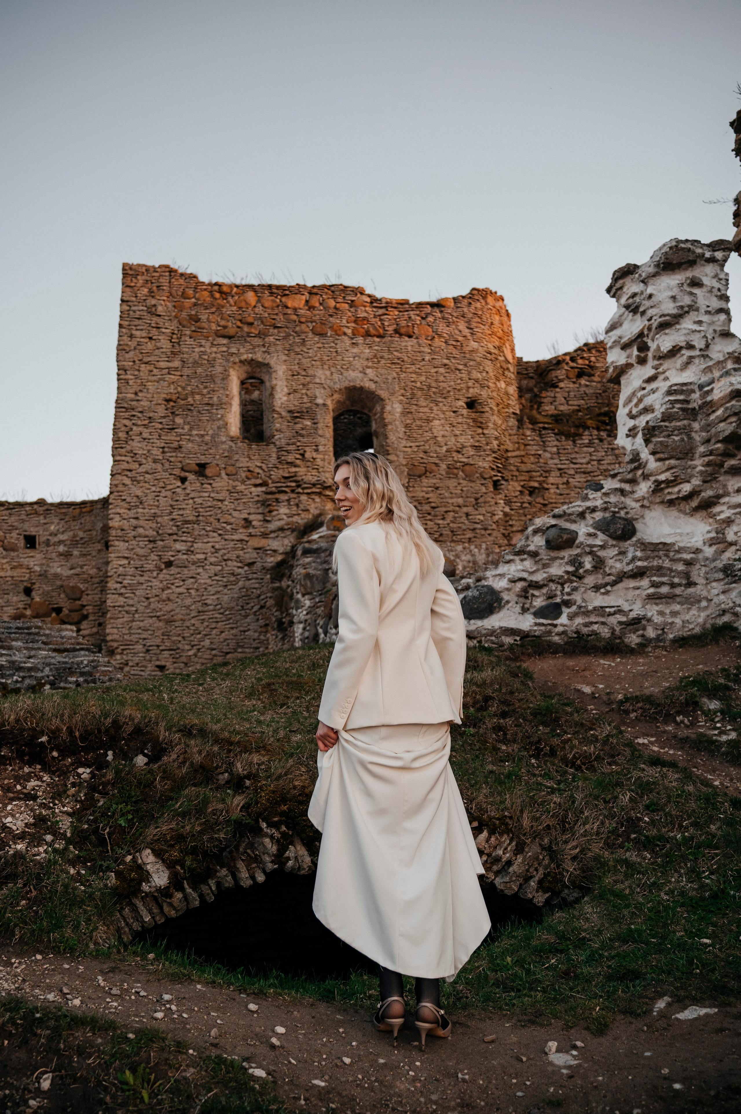 В замке у моря. Фотограф Таллинн — свадьба |семья | lovestory