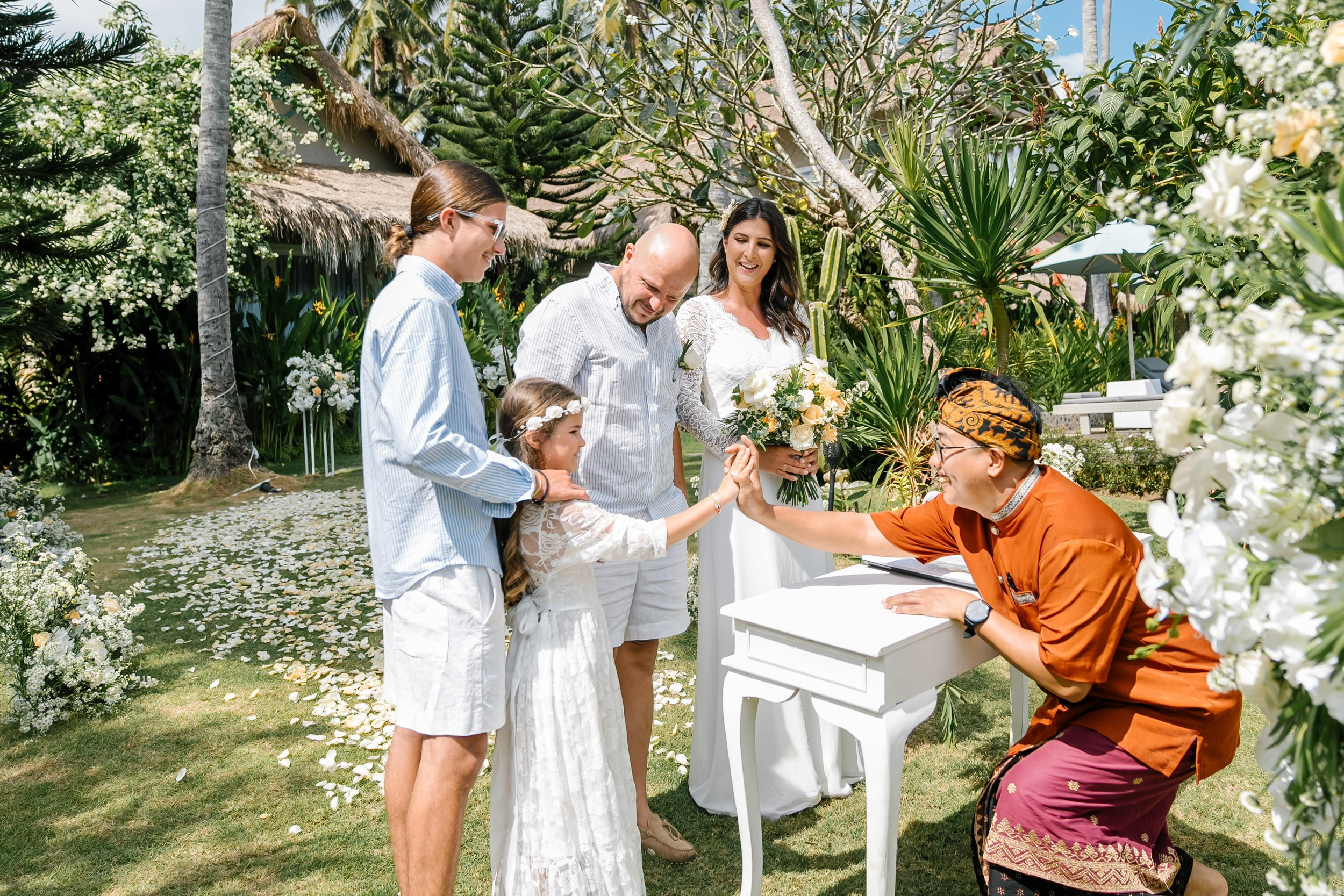 Sebastian & Alessandrina. Female Photographer in Bali