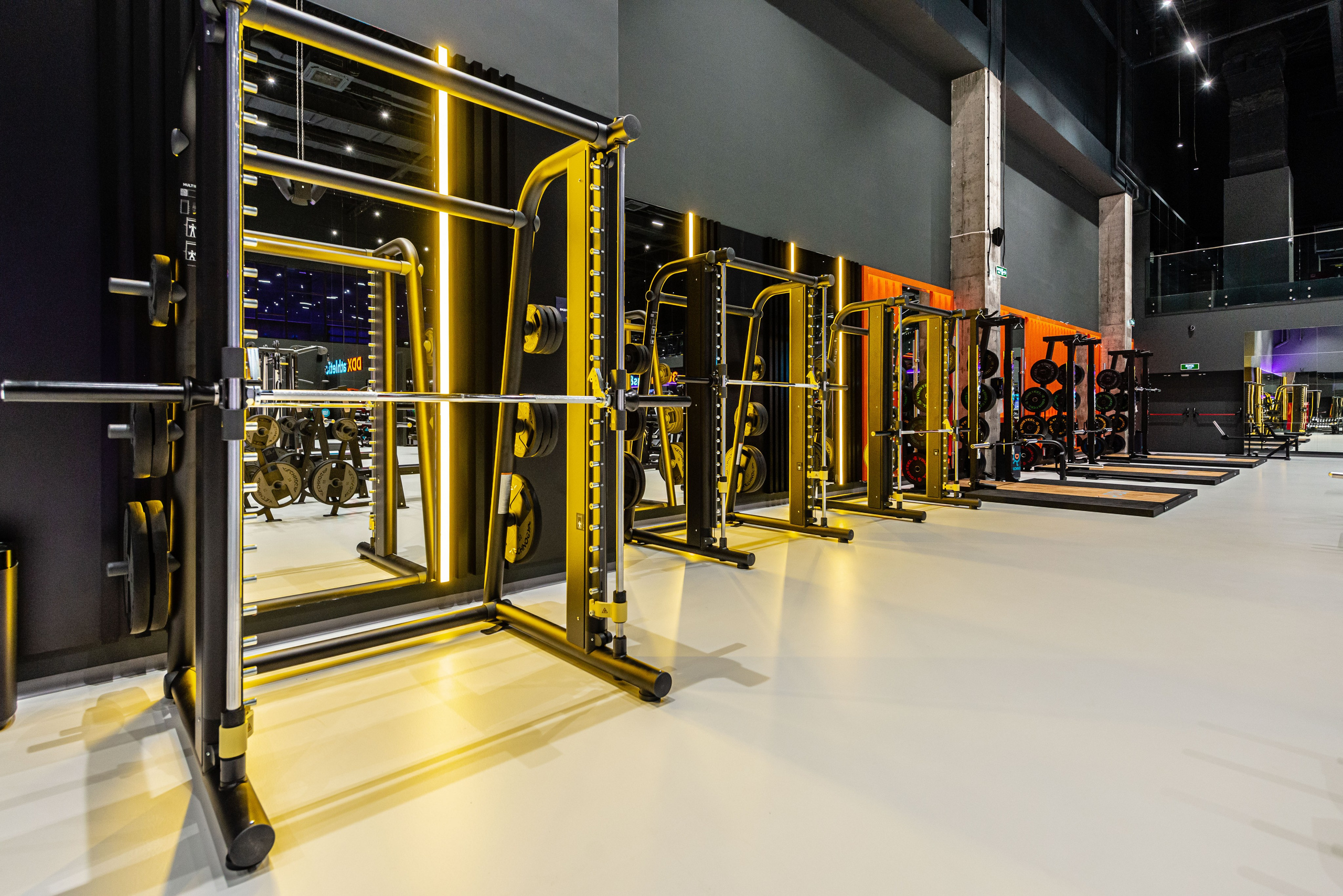 DDX Fitness в ТЦ Место встречи Янтарь. ФОТОГРАФ МЕКСИКА КИНТАНА-РОО