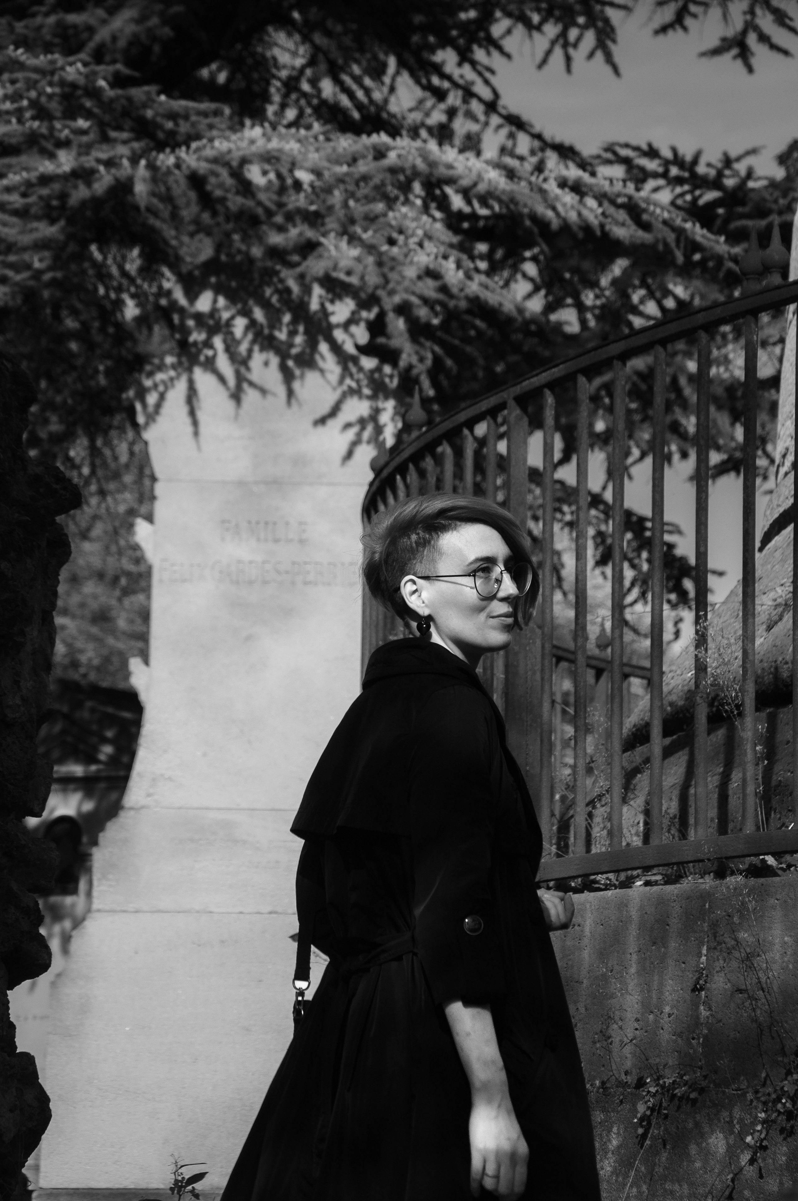 Фотосессия на Пер-Лашез. Фотограф в Париже Полина Осипова