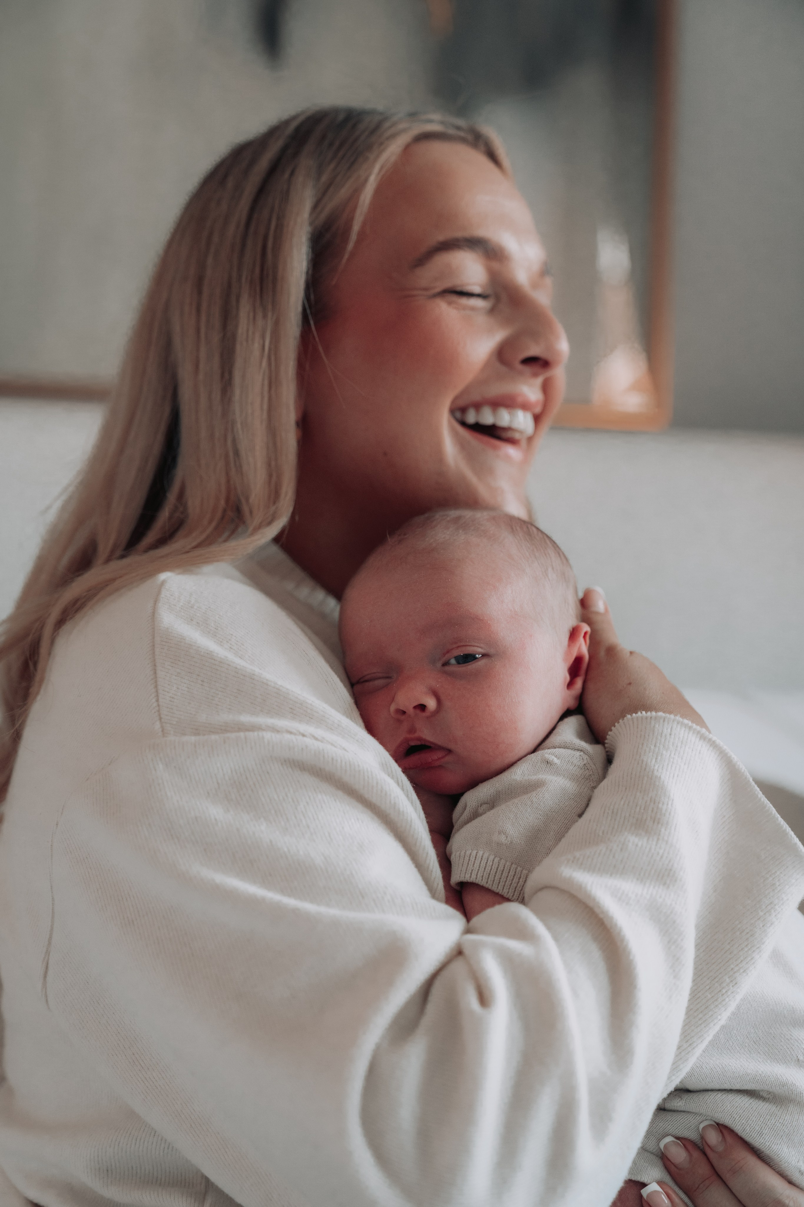 Newborn home photo session. Newcastle Upon Tyne Photographer Yana Balatskaya