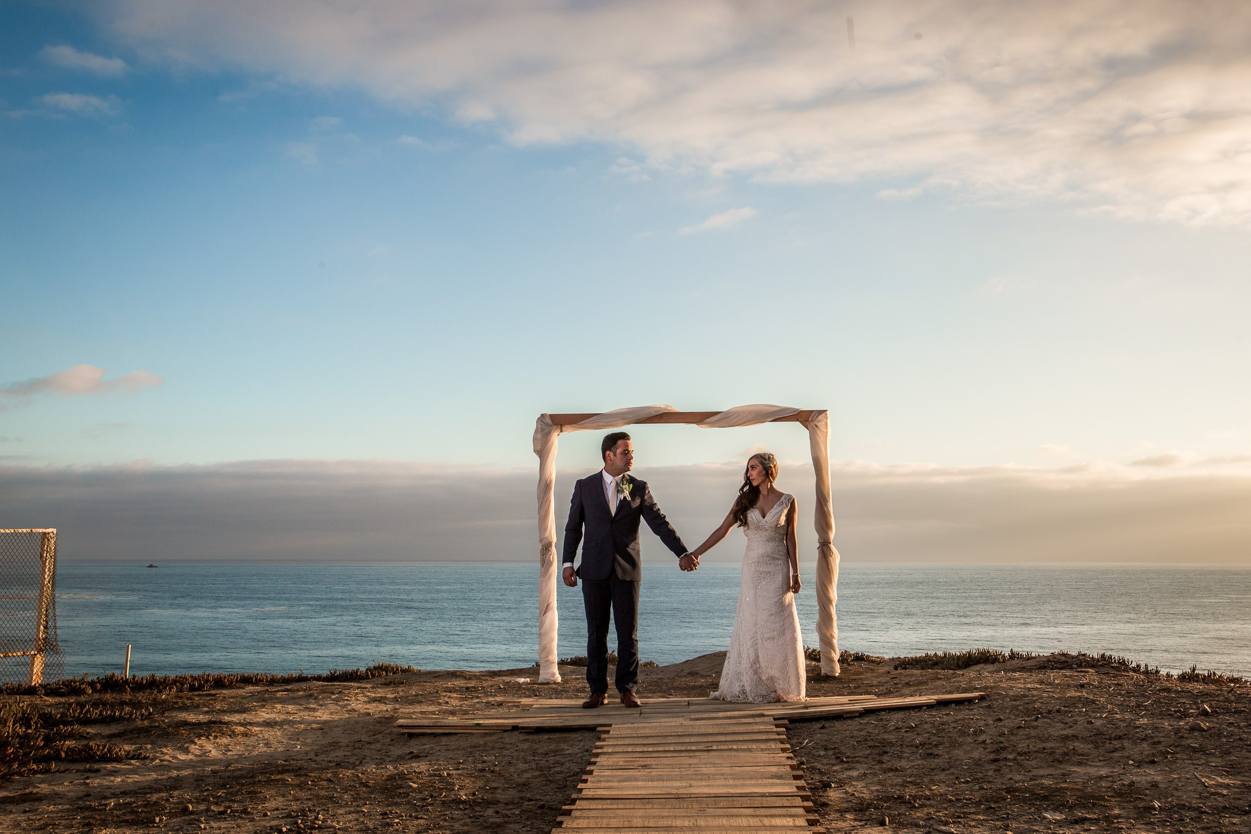 Rosarito Boda Nisa y Rodolfo. Estudio de fotografia en Tijuana