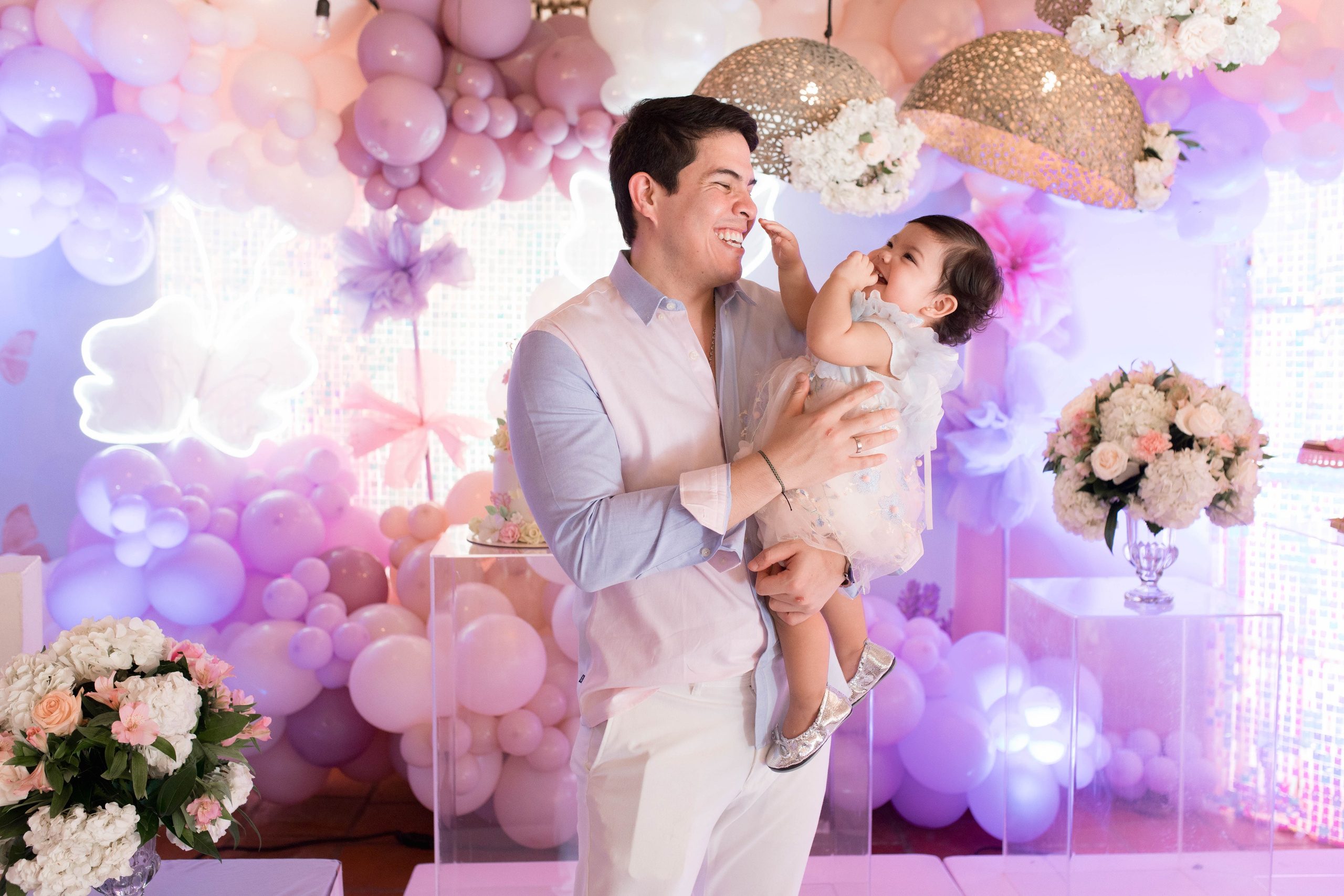 Aleia is One. Rose Miranda - Fotógrafa de niños y familias en Barranquilla