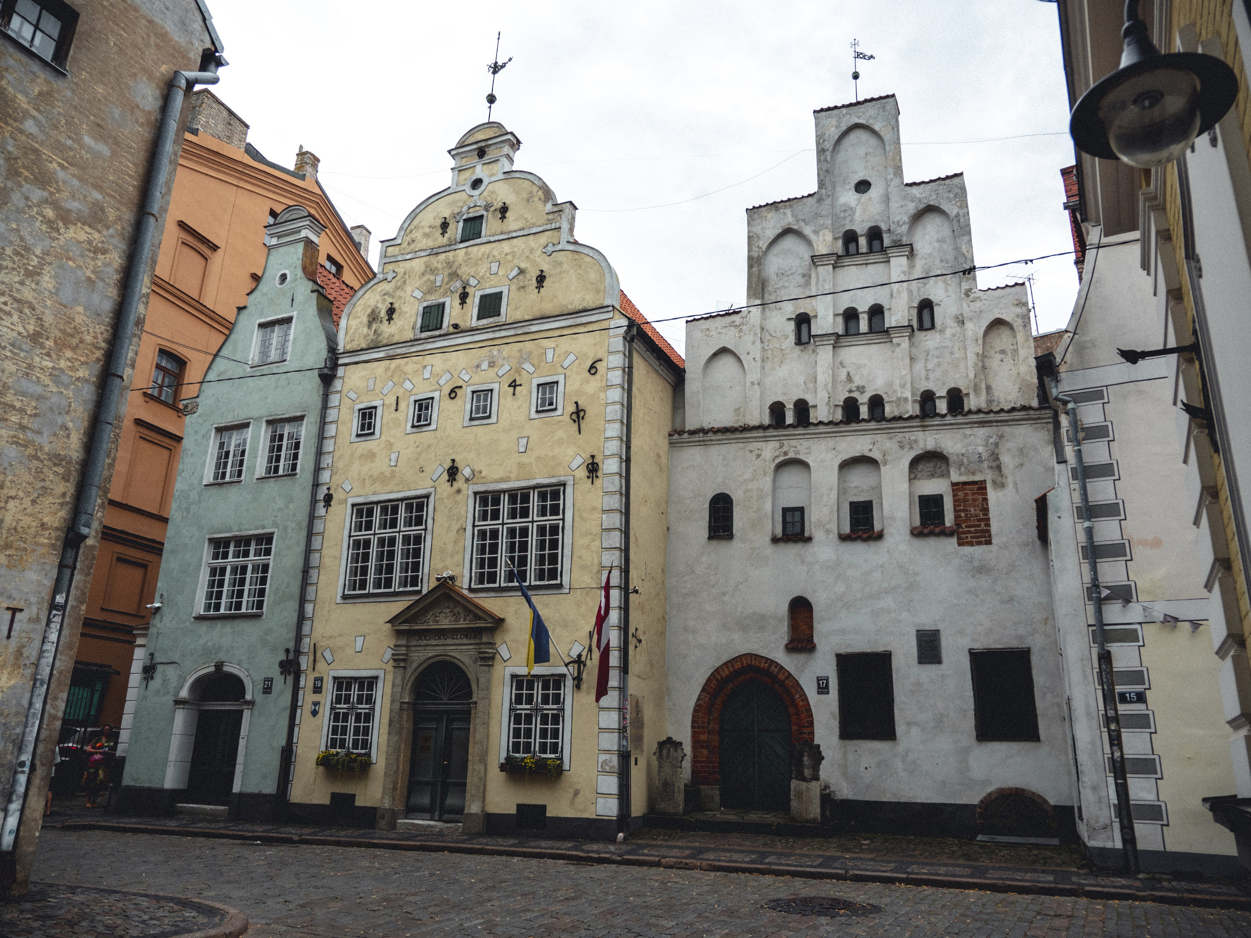 Voyage à Riga. Photographe sur Cote d’Azur. Portraits de familles, couples, enfants, événements