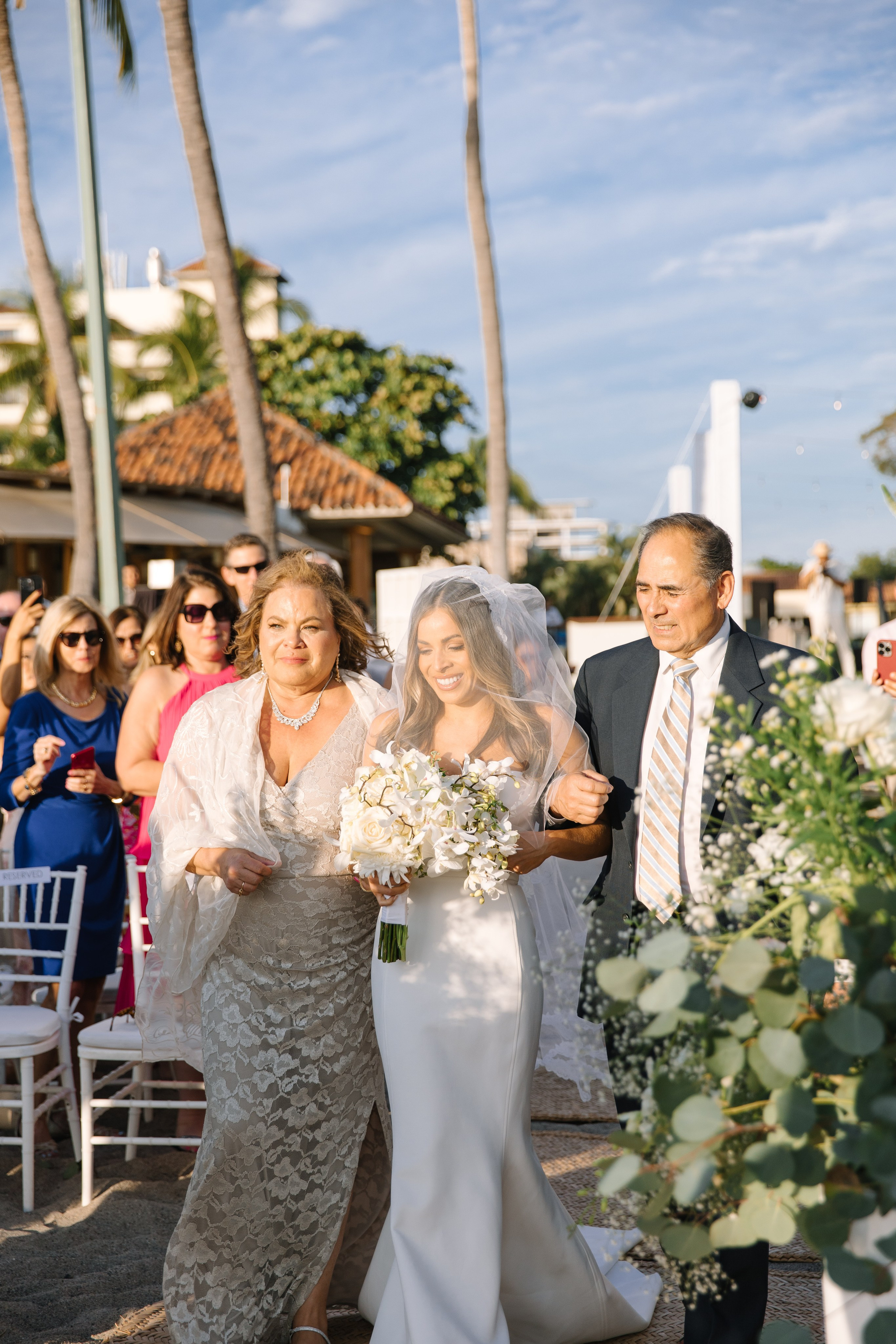 Marriott Puerto Vallarta Resort and Spa. Wedding photographer Mexico Sayulita Puerto Vallarta Punta Mita Cabo