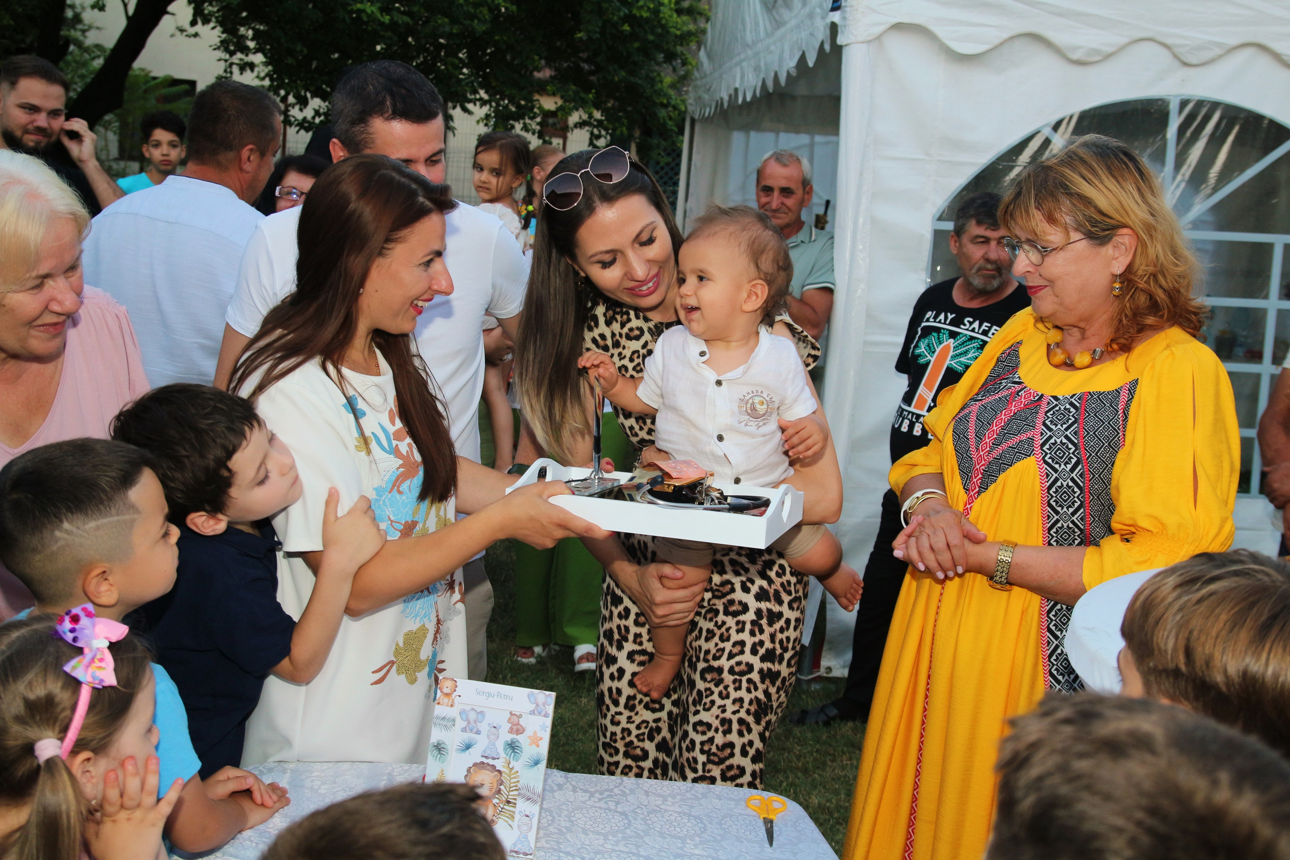 BYZO MEDIA. PETRU BYZO - family and children photographer in ROMANIA