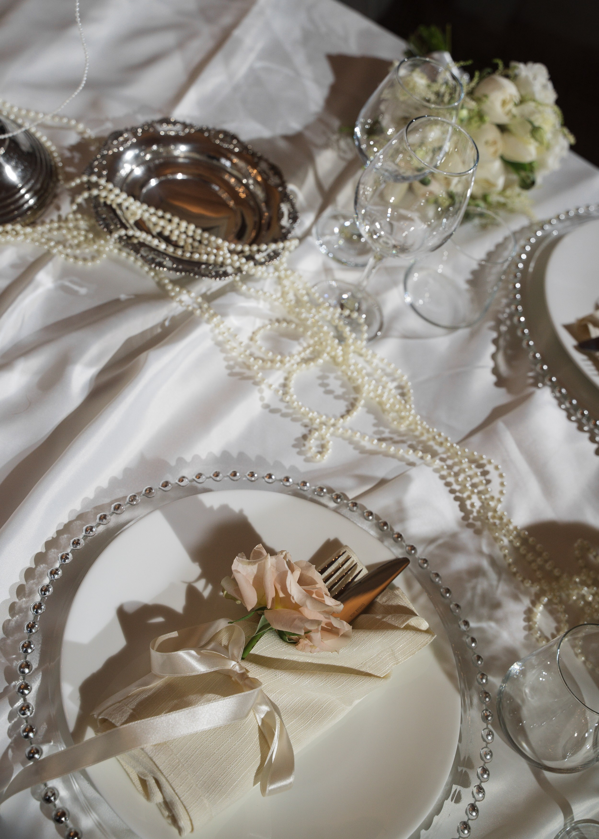 Intimate wedding in Milan. Proposal Photographer in Lake Como