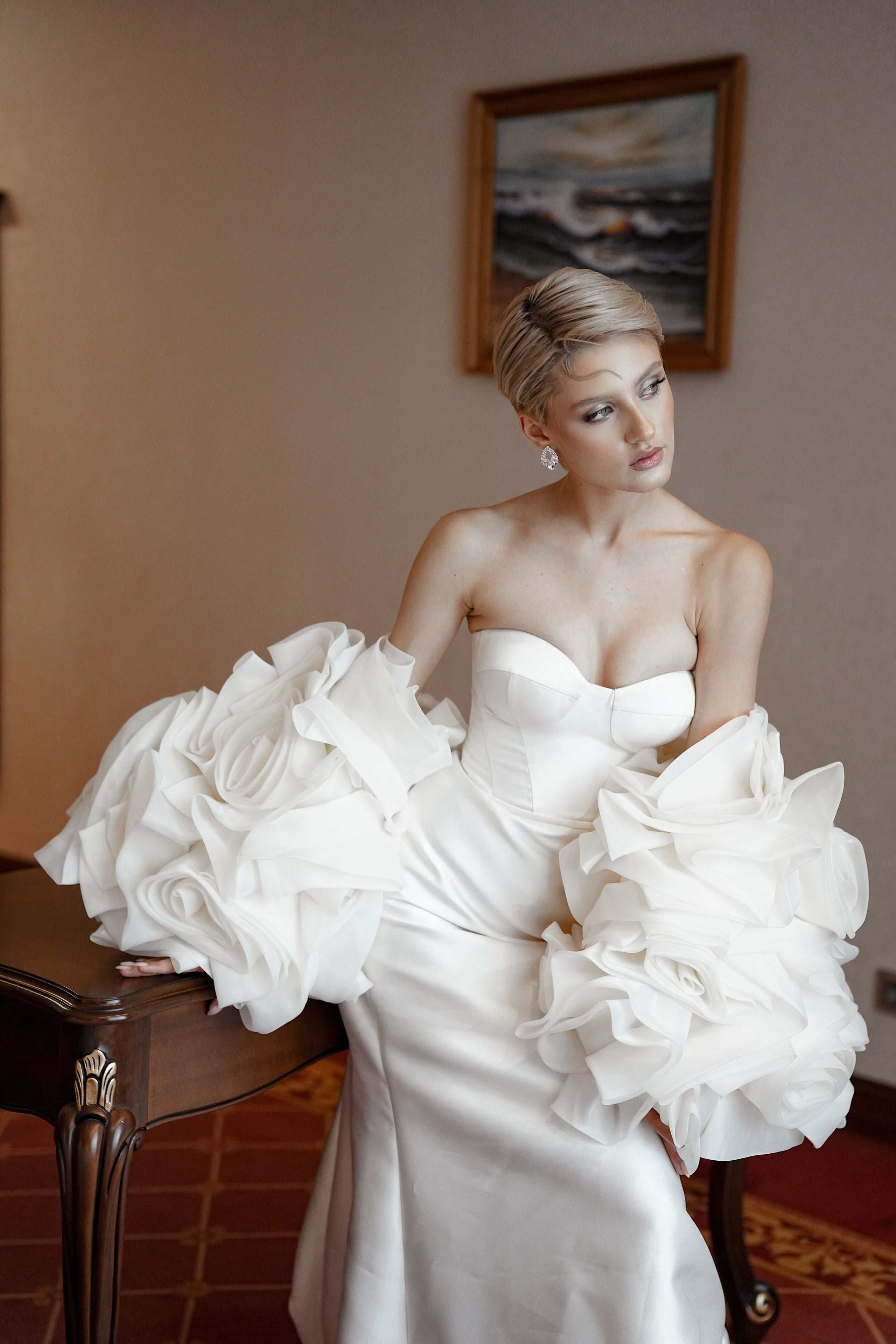 Николь Амир