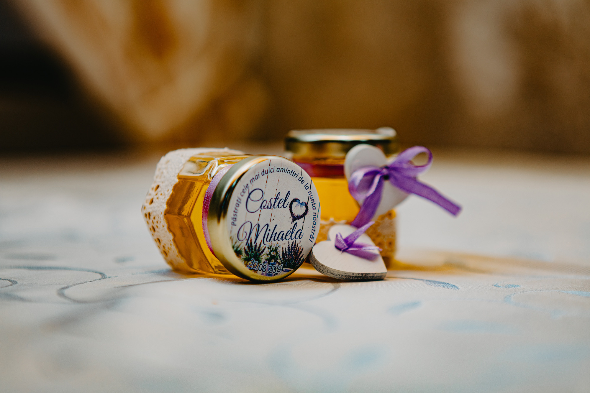 Costel si Mihaela. Wedding photographer and videographer