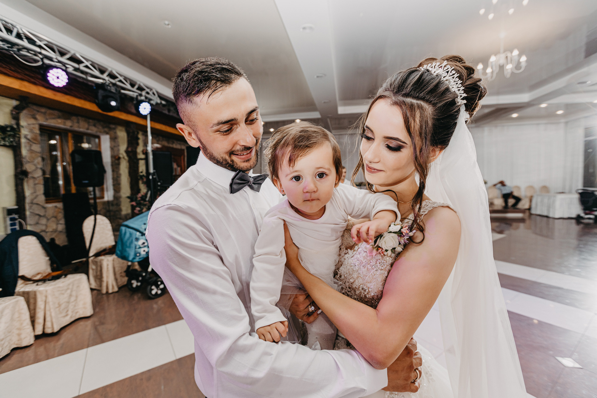 Costel si Mihaela. Wedding photographer and videographer