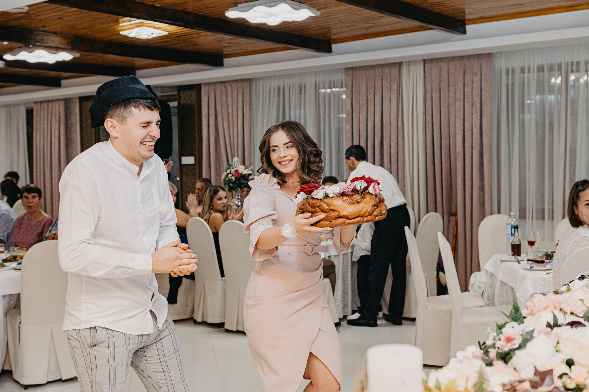 Costel si Mihaela. Wedding photographer and videographer