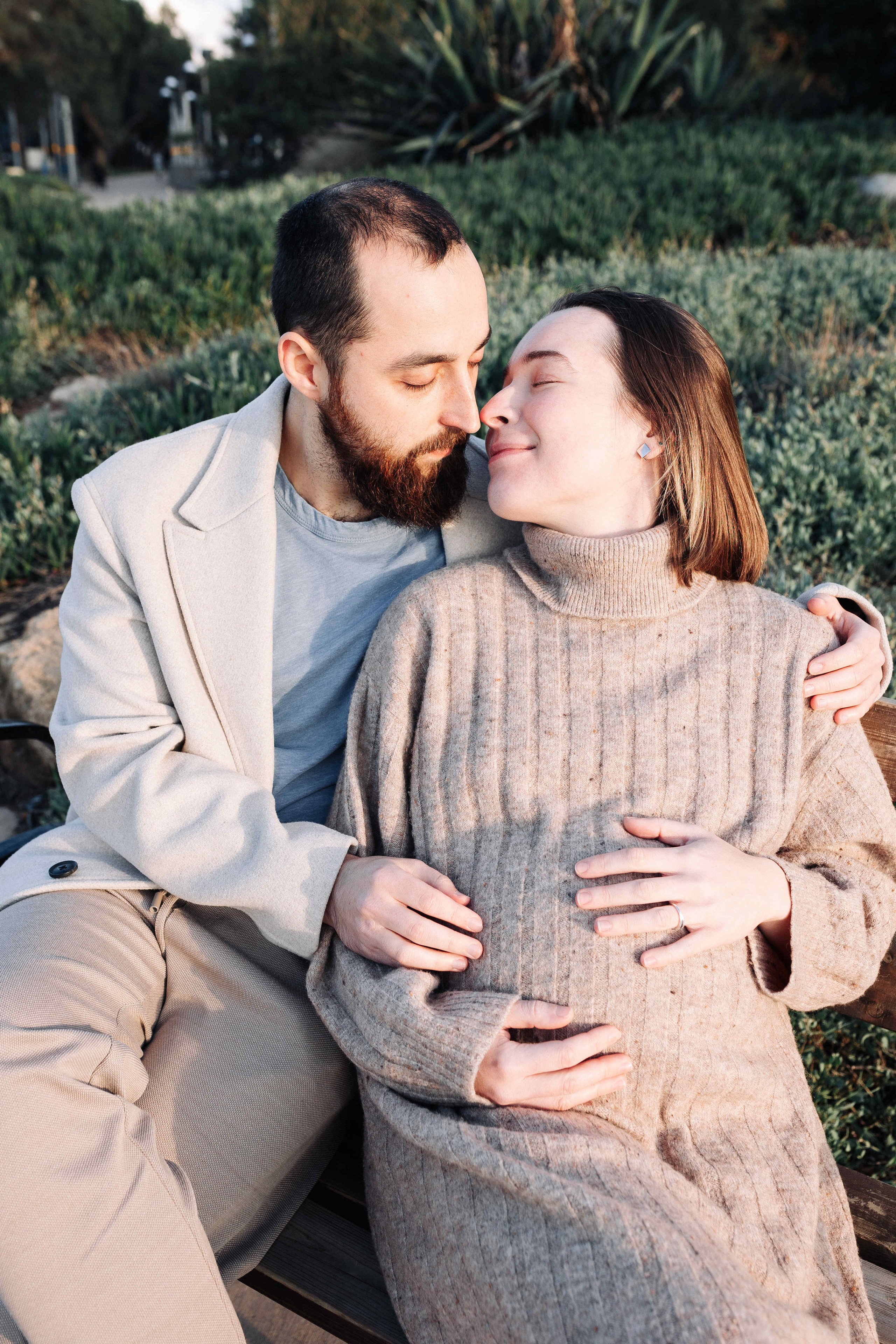 WINTER, PREGNANCY PHOTOSESSION (TEL AVIV). PHOTOGRAPHER IN ISRAEL