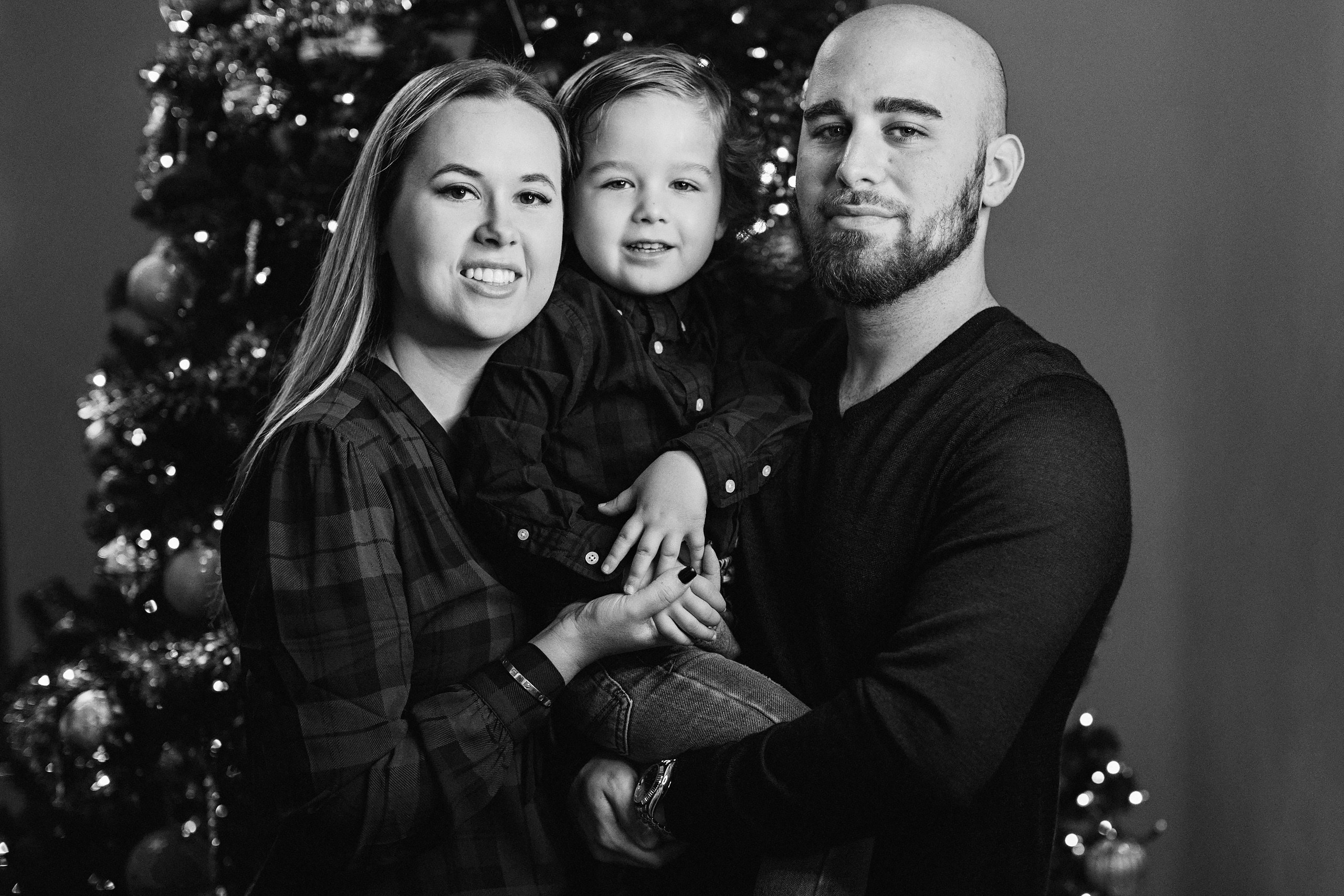 19.11.2023 Christmas Photoshoot. Wedding family event photographer in Chicago Nick Yushevich