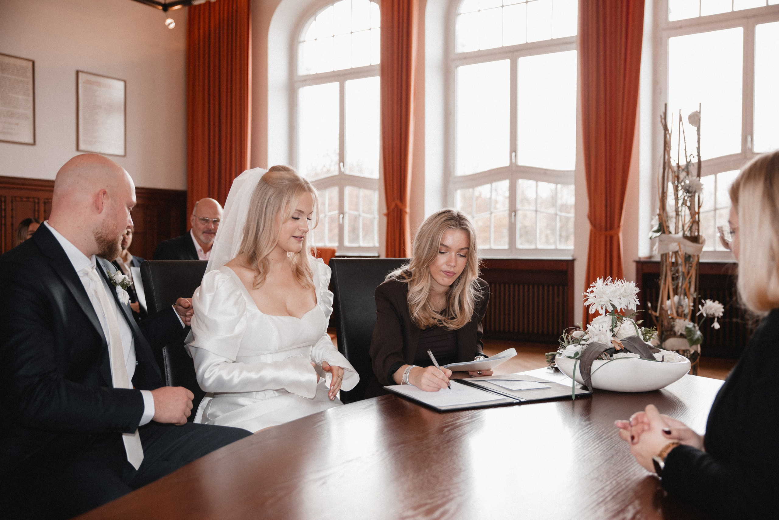 Louisa & Niklas | Schlosshotel Hugenpoet. Photographer in Bochum Dolia Halyna