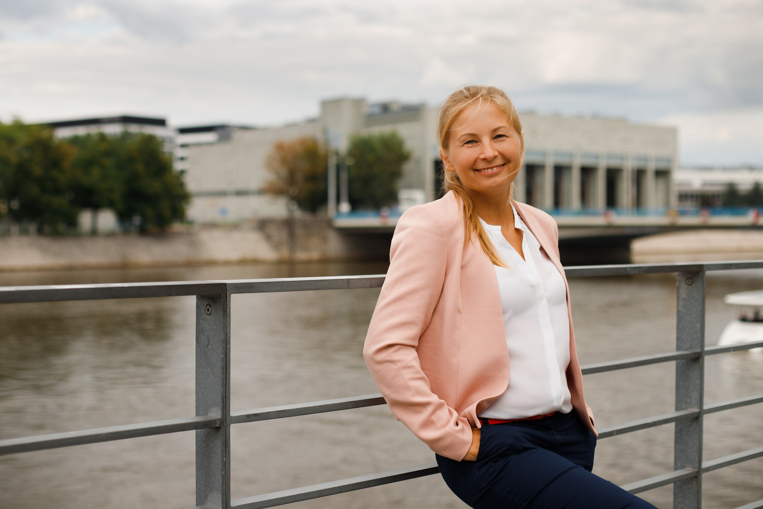 Małgorzata | business portrait. Kaja | fotograf we Wrocławiu | ludzie i psy