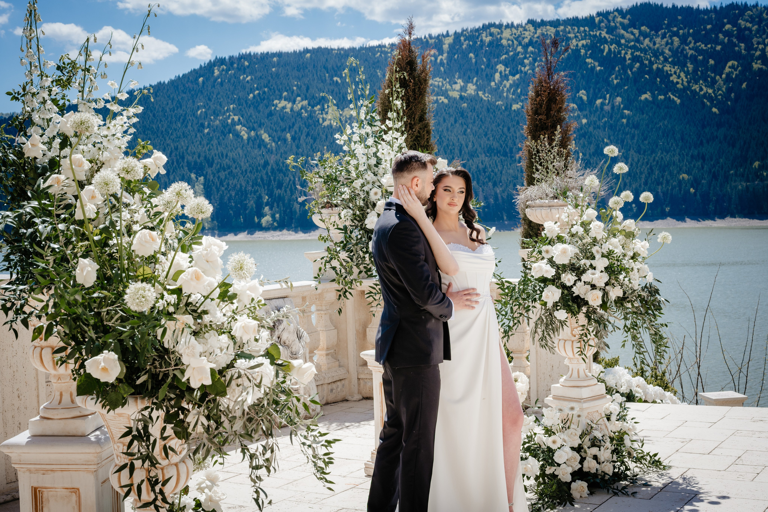 Nunta Bianca si Gilbert, Gradinile Romane, Piatra Neamt. Ana Maria Dragan Fotograf Evenimente