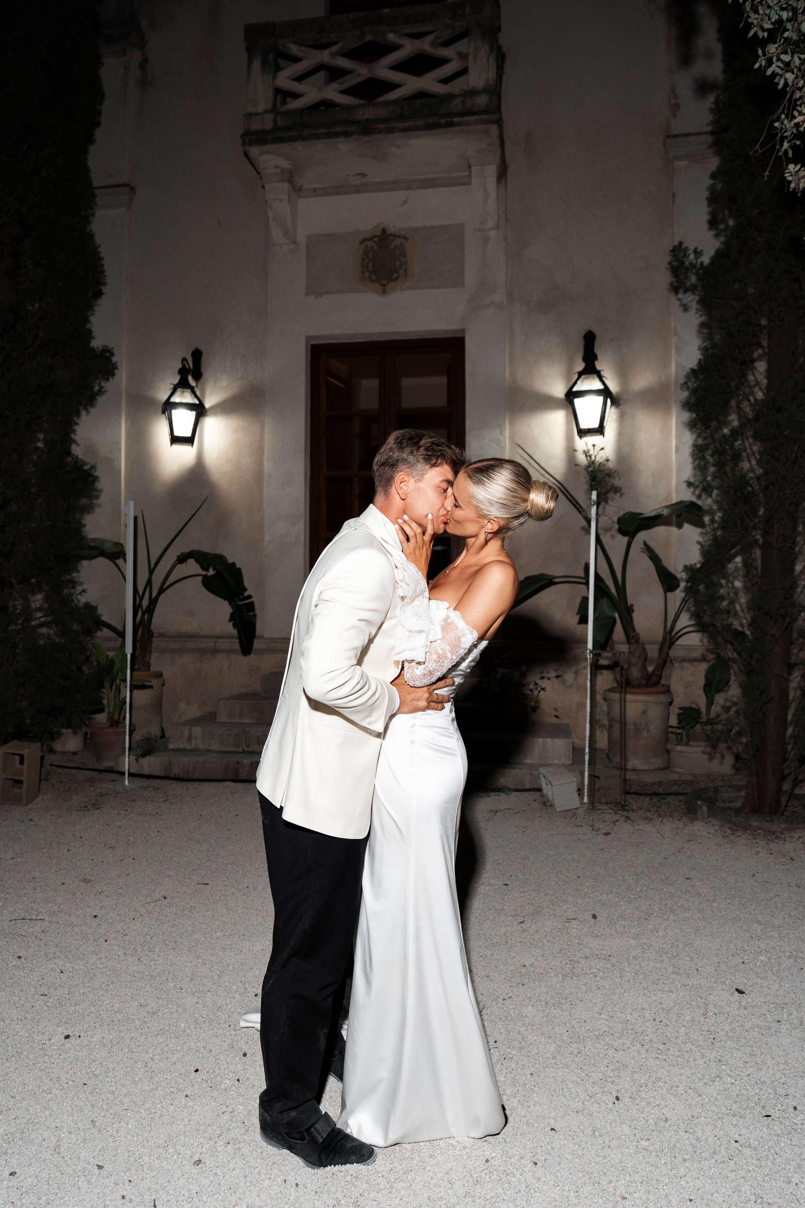 LILLIAN & ALEXANDER. Wedding Photographer in Marbella, Como, Tuscany, Cannes
