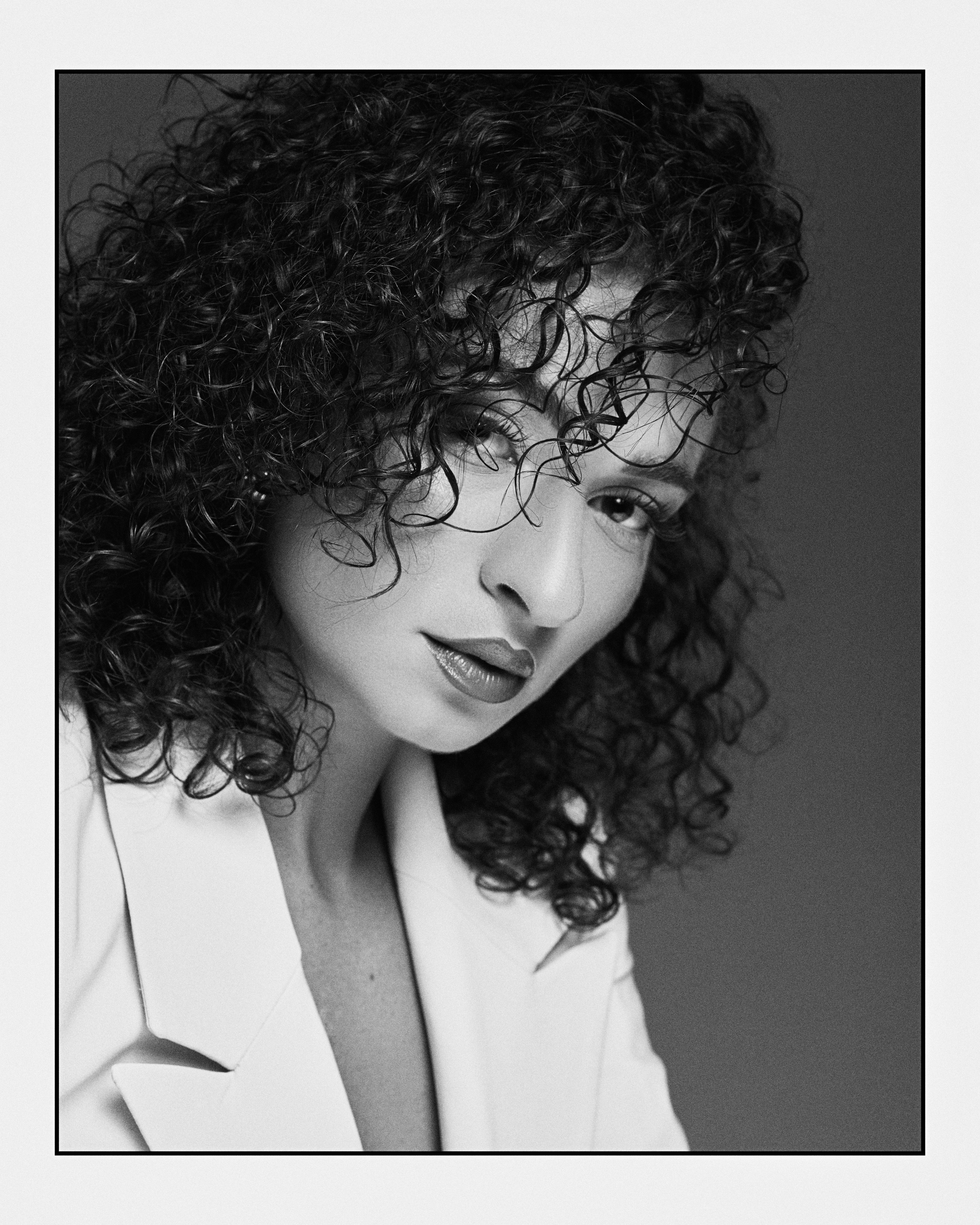 Fotograf, Stuttgart. Portrait, porträt, art, sedcard, studiofotograf stuttgart, polas