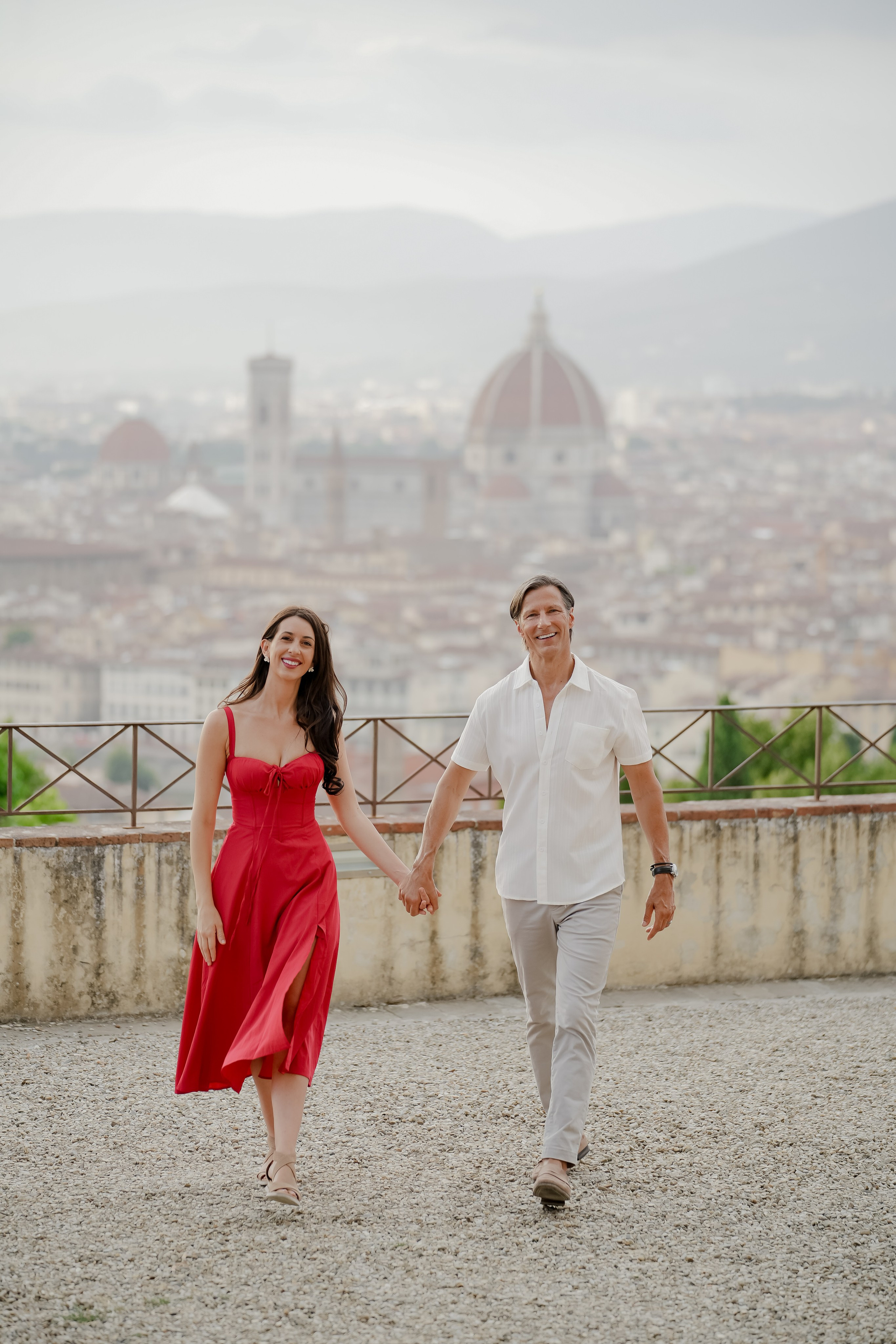 Family Photoshoot. Wedding Photographer in Italy