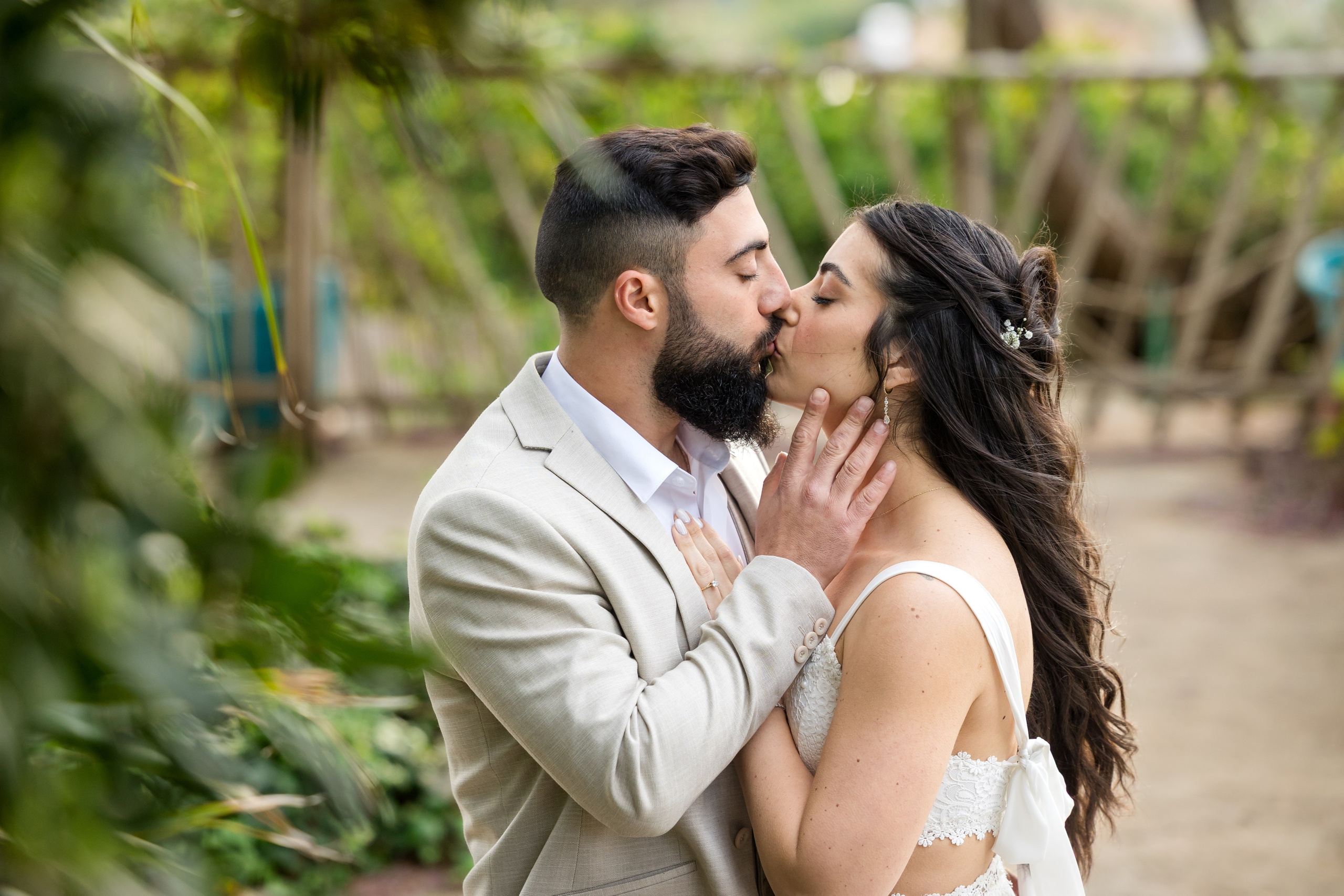 WEDDINGS. AMIR BUCHNIK PHOTOGRAPHER