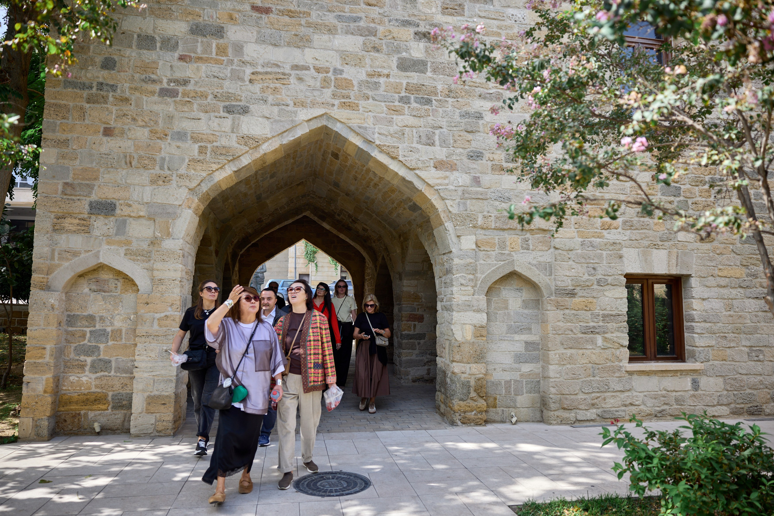 Экскурсия по Баку. День 2. Photographer in Baku Kamran Enceladus