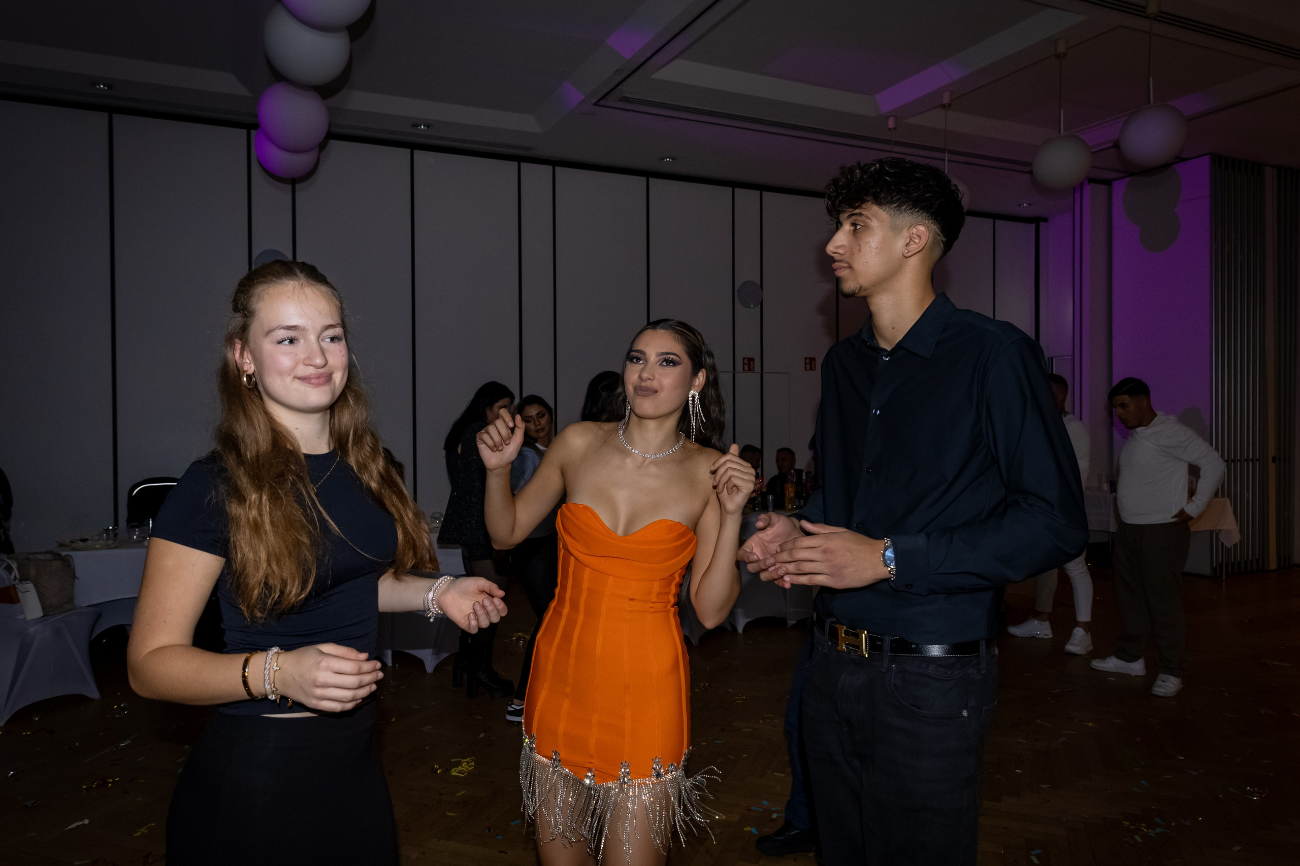 Denisa 18 Ani Majorat