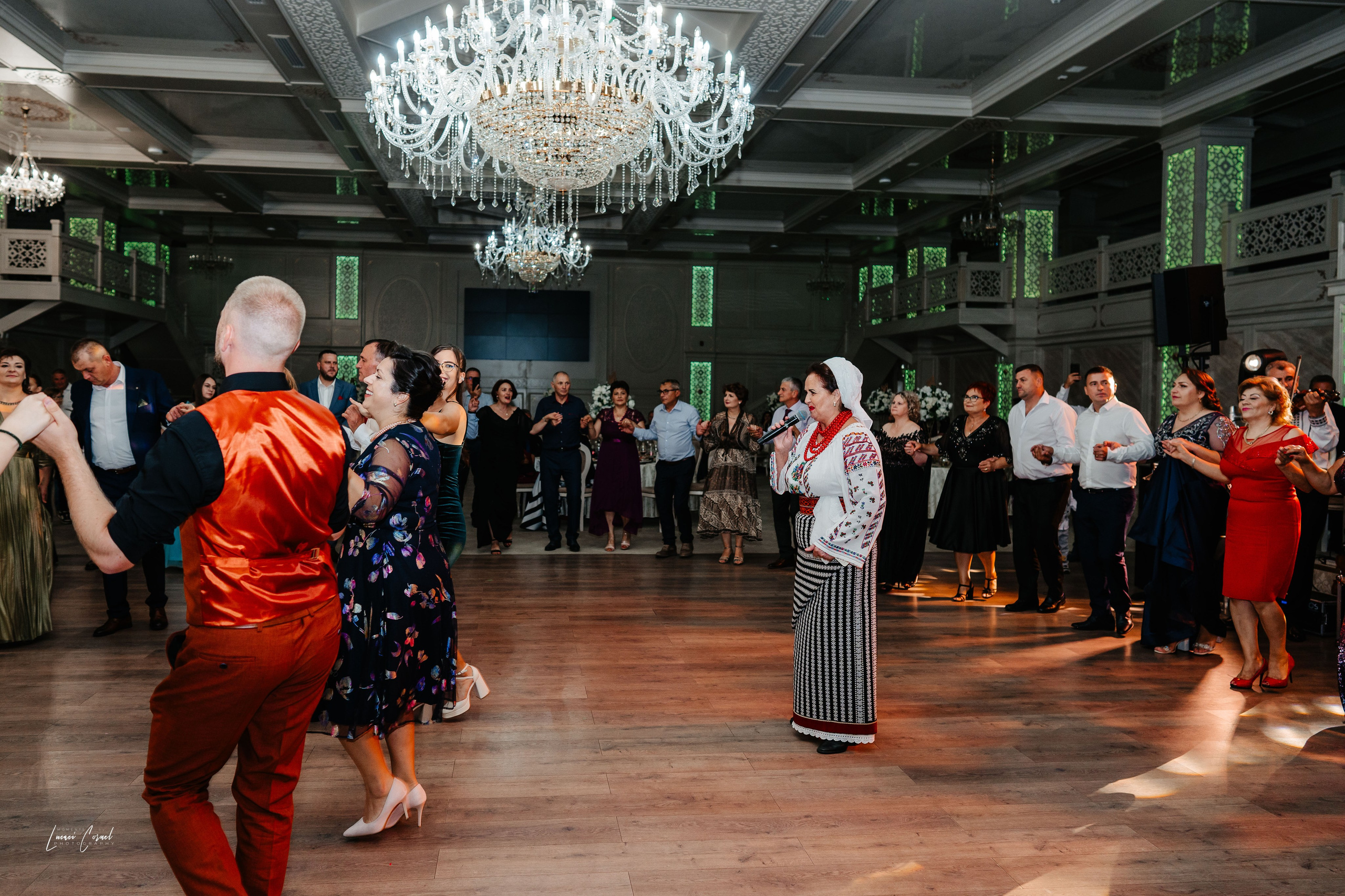 Diana & Cătălin – Nuntă clasică și rafinată. Fotograf de nuntă, corporate, botezuri, majorate și aniversări Roman, Lucaci Cornel