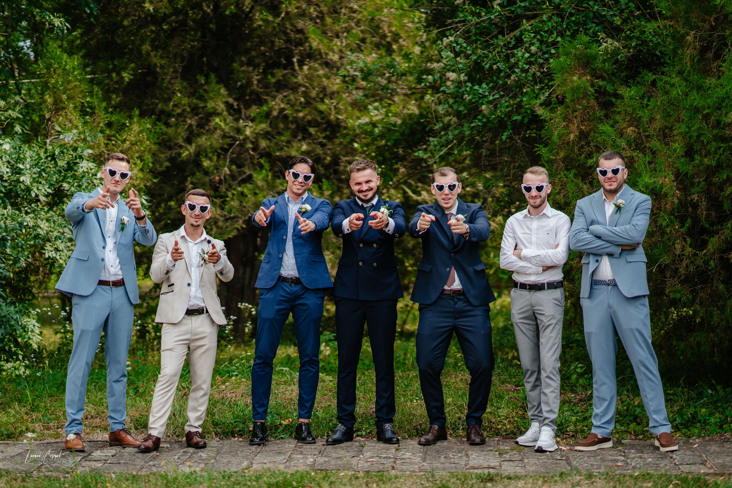 Fotograf de Nuntă Profesional — Fotografie Jurnalistică și Clasică pentru Amintiri de Neuitat. Fotograf de nuntă, corporate, botezuri, majorate și aniversări Roman, Lucaci Cornel