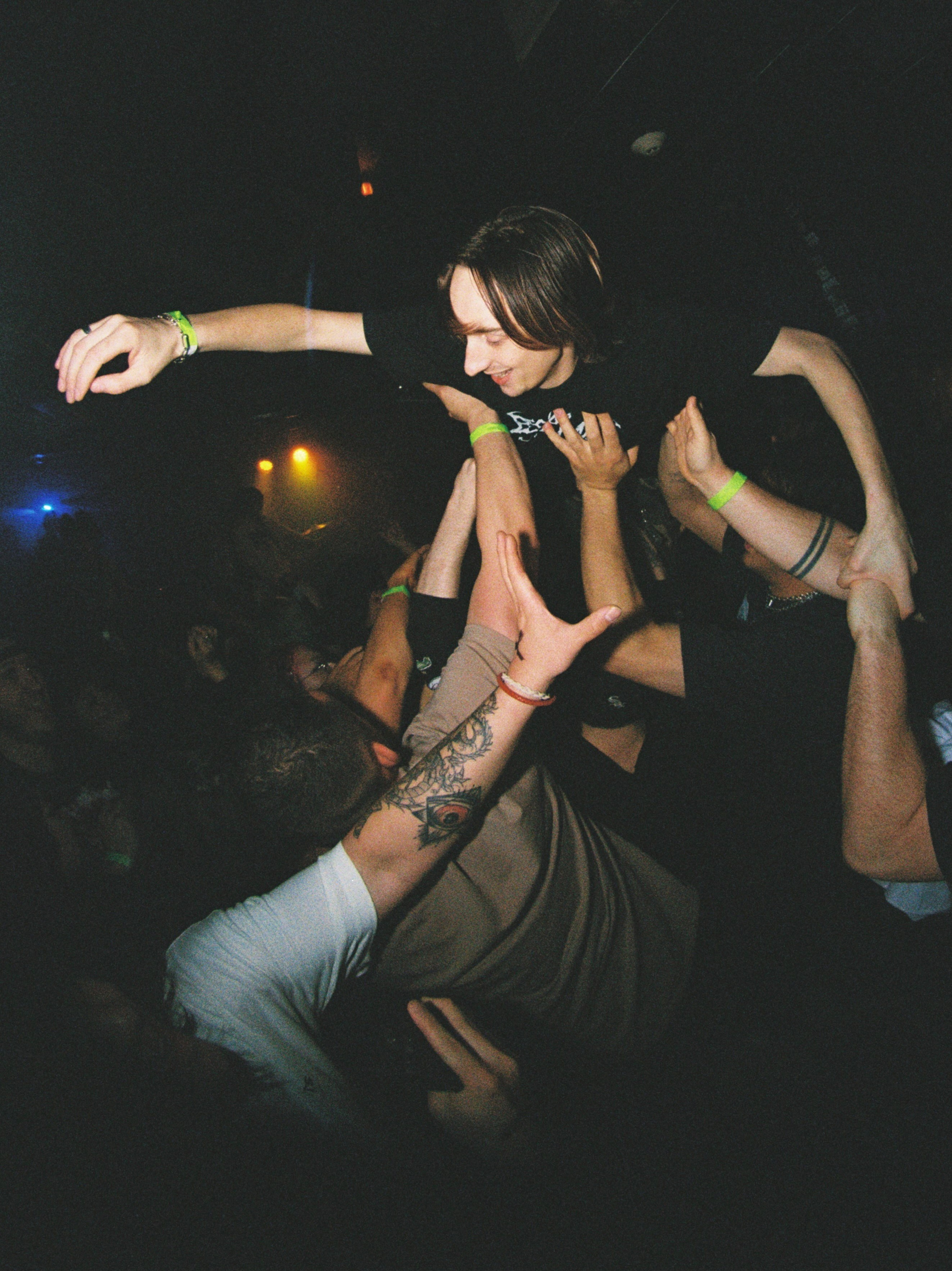 MUSIC AND EVENT. 35mm Photography by Brad Zgonena based in Chicago, IL