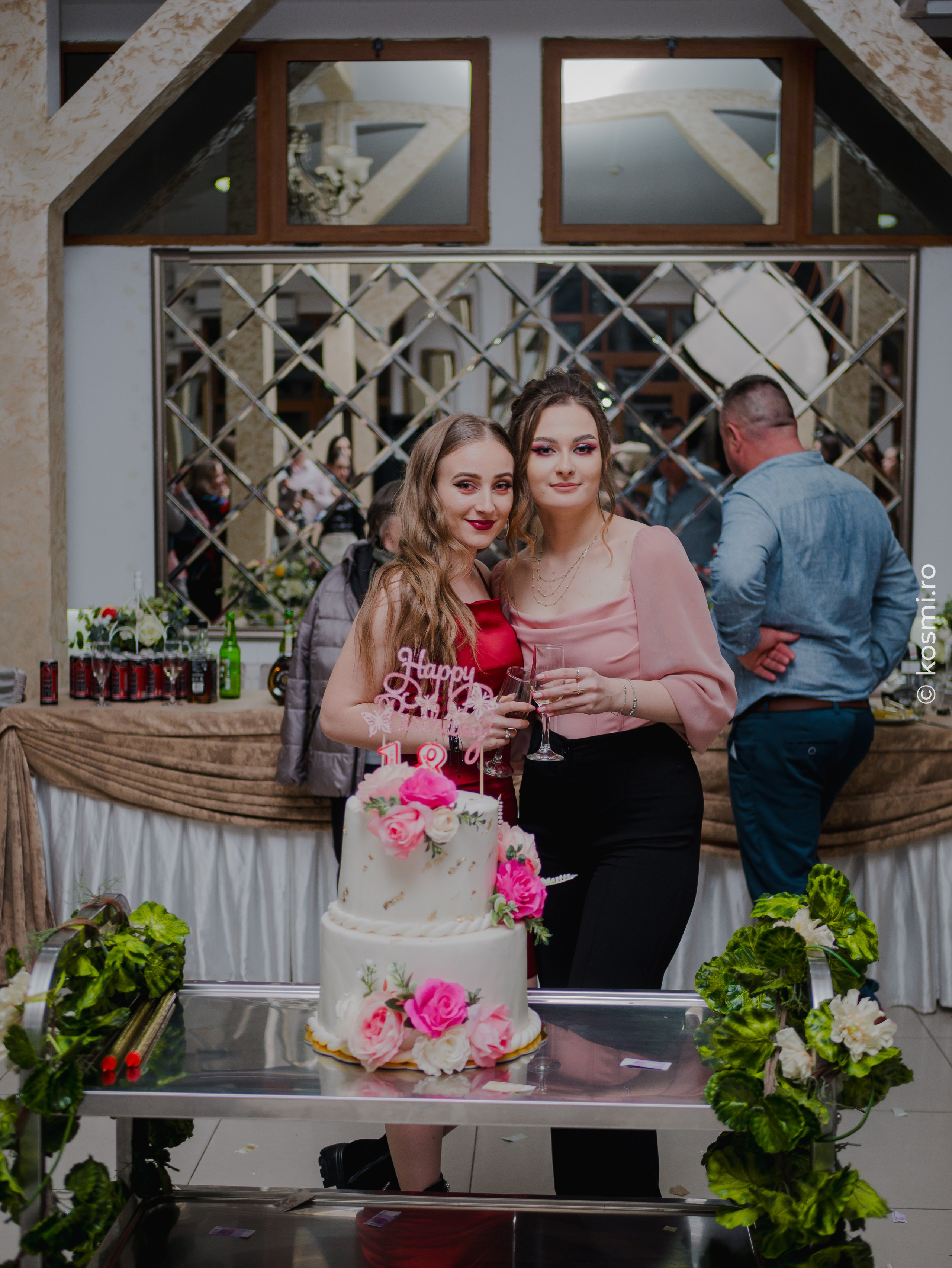 Majorat Andreea. Kosmi