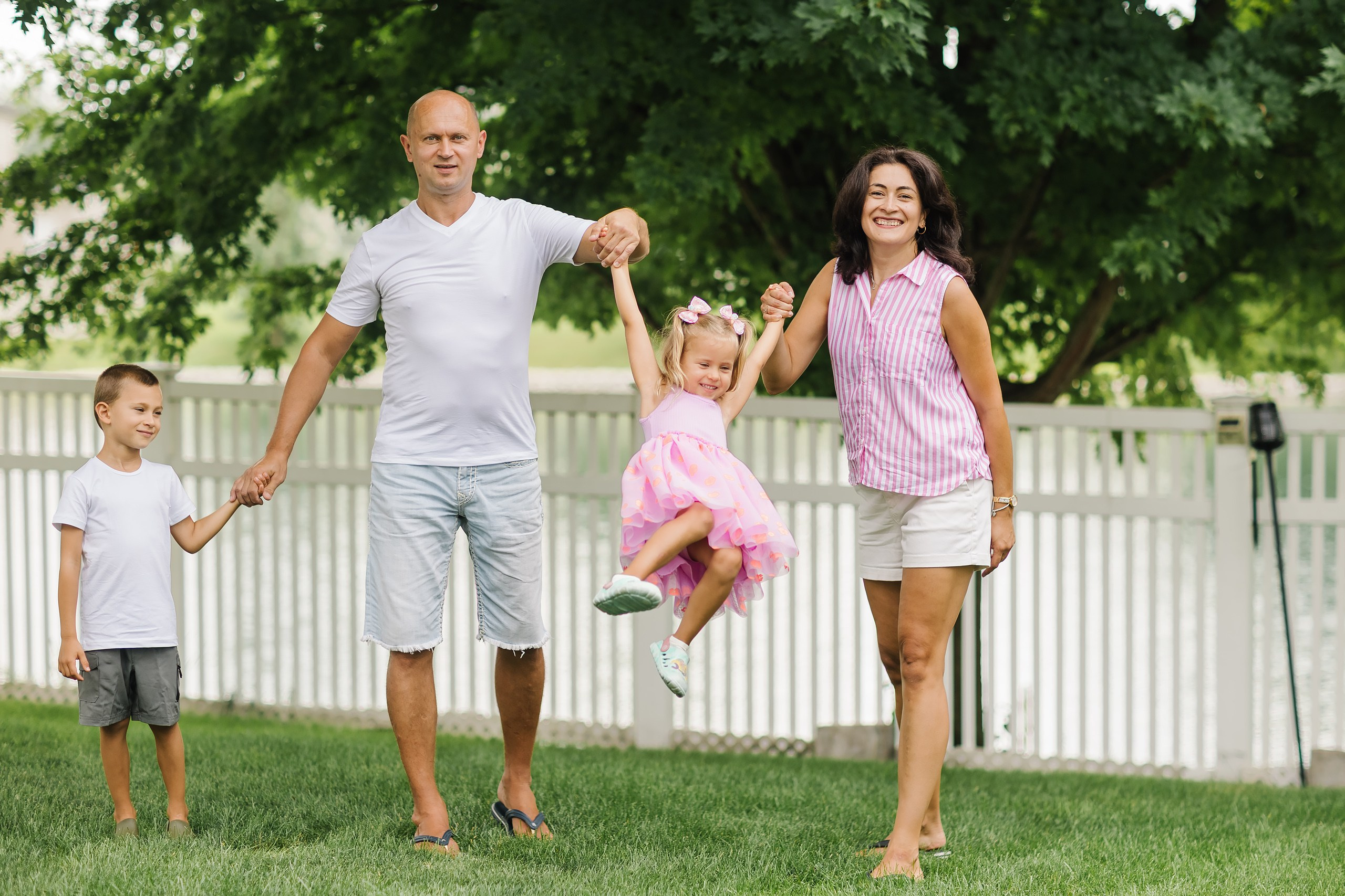 Birthday Party. Wedding family event photographer in Chicago Nick Yushevich
