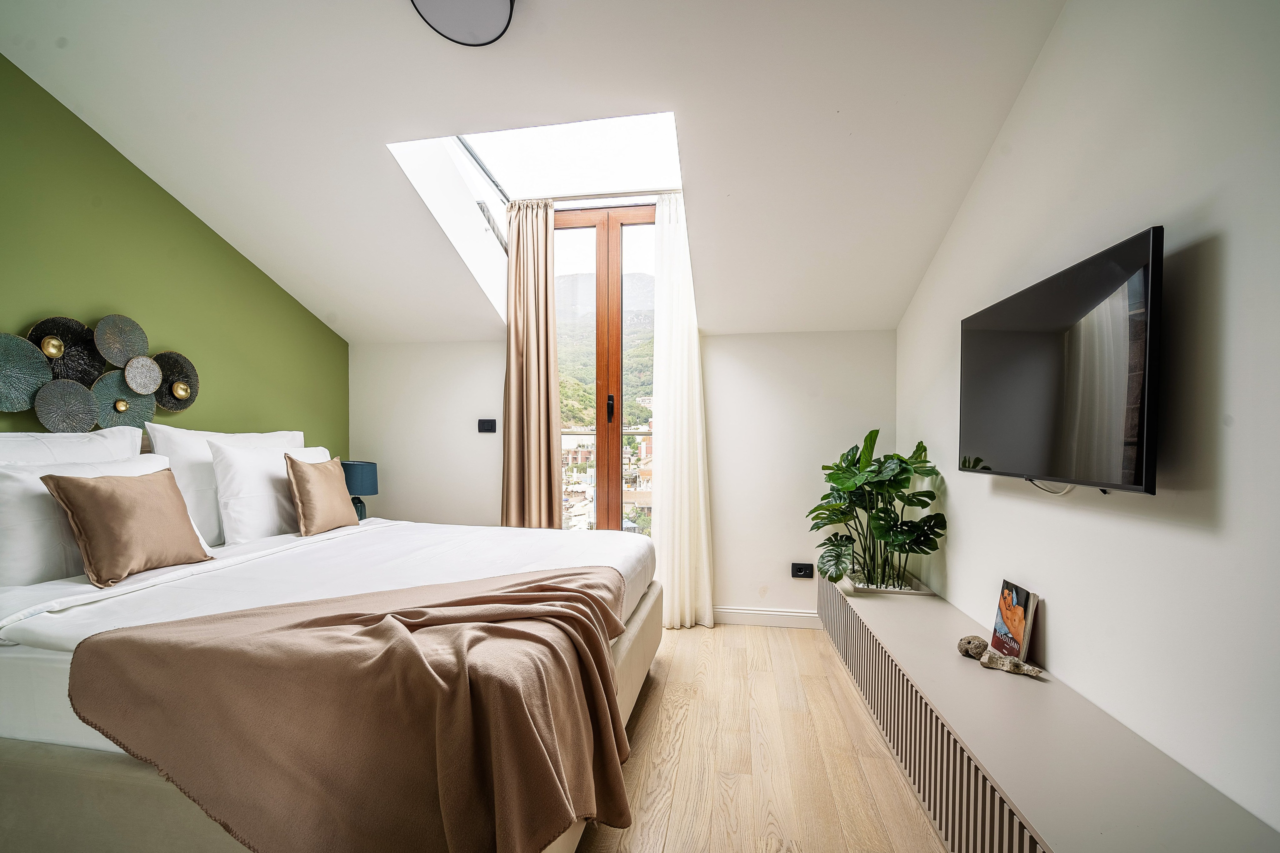 Real Estate Photography. Montenegro. EVAN ARISTOV WEDDING PHOTOGRAPHY — Seattle Wedding Photographer