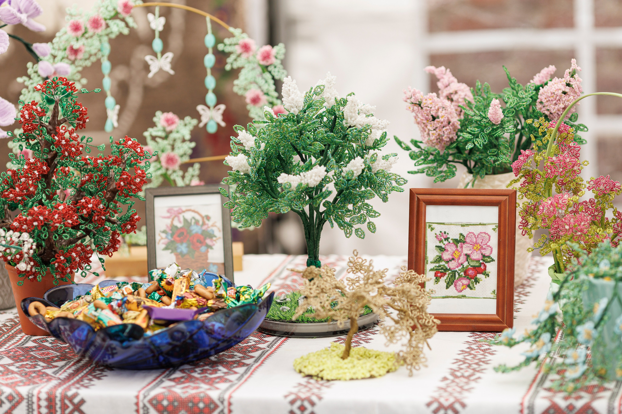 Hora Dorului 2025. Dienstleistungen