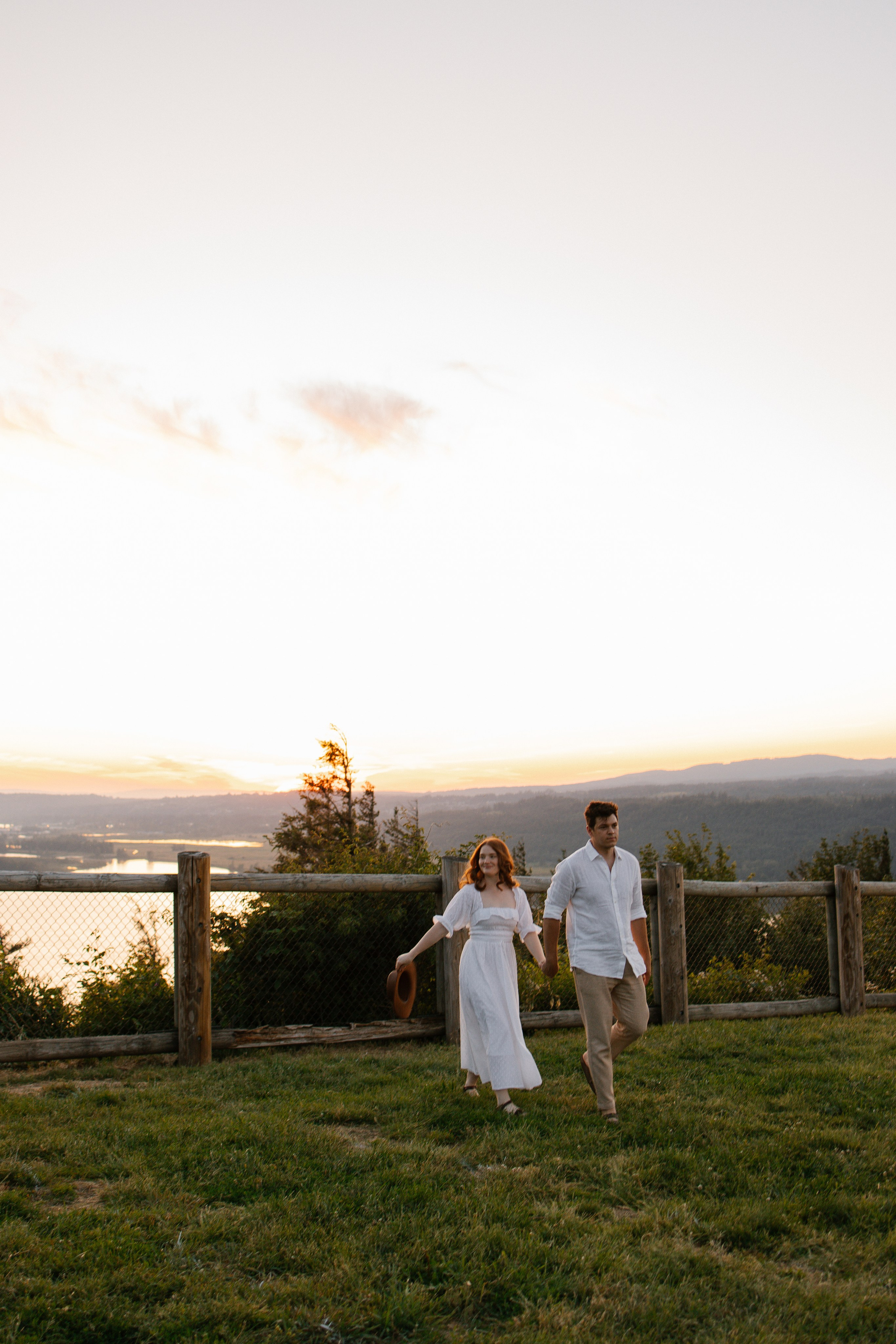 Sunset Serenade. Family photographer Oregon — Washington
