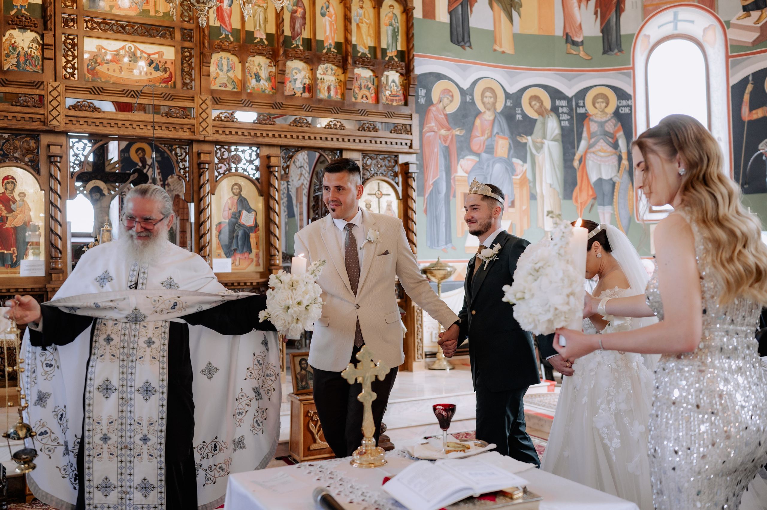 Nunta la Hotel Capitol Iasi. Proud Vision Weddings | Wedding Photography & Film — Servicii profesionale Foto Video Nunta Iasi