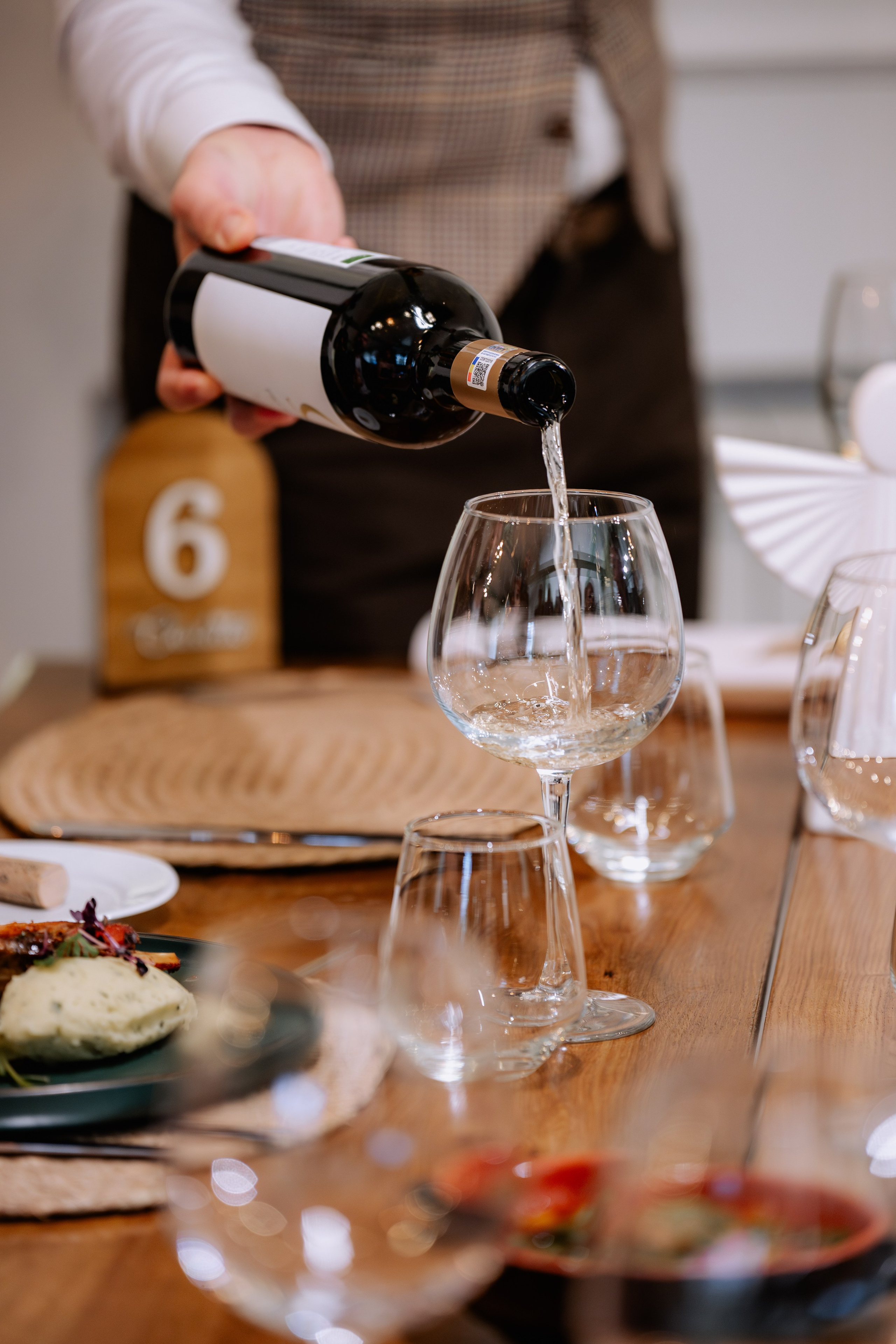 Chalette Gourmet. Proud Vision Weddings | Wedding Photography & Film — Servicii profesionale Foto Video Nunta Iasi