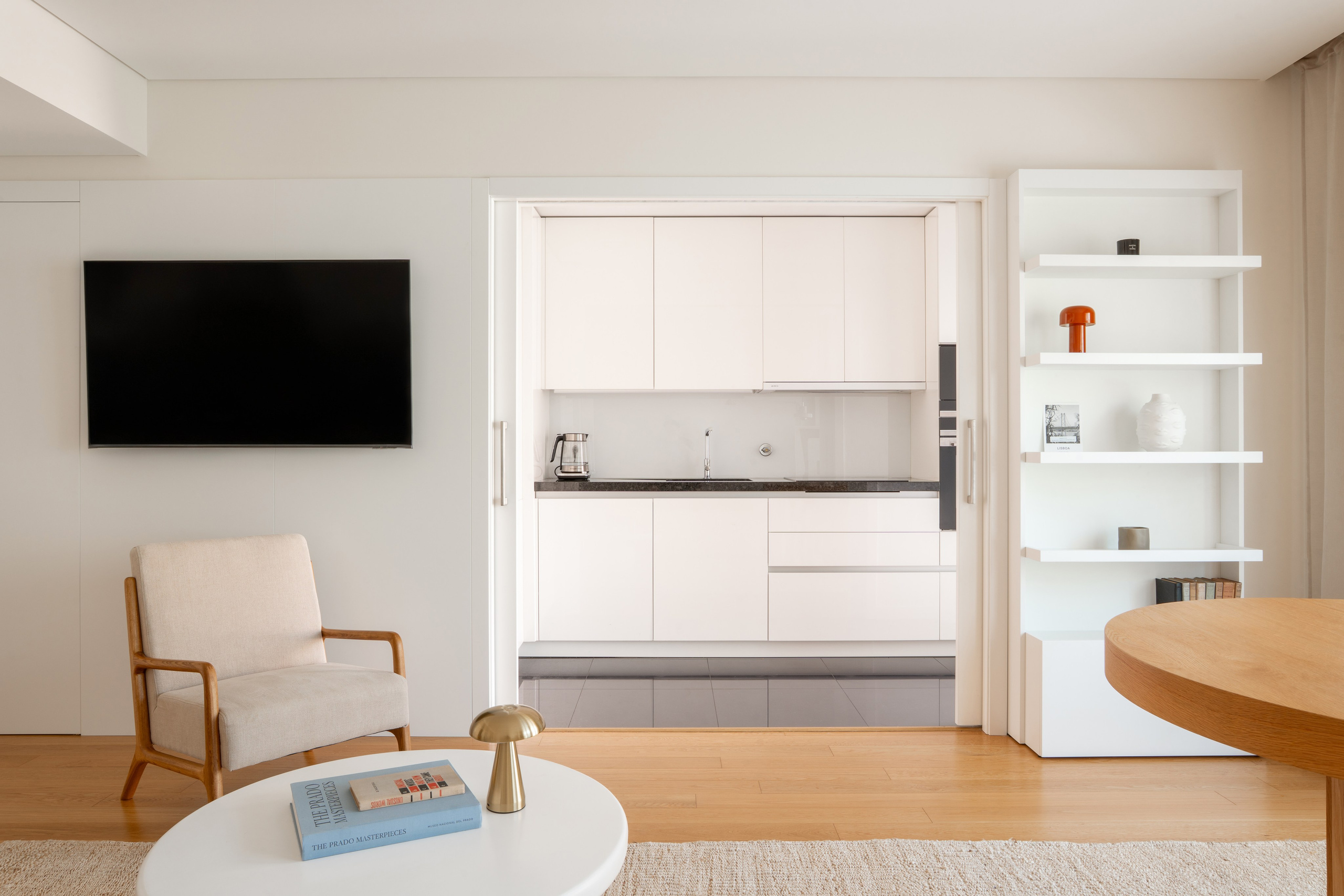 Lisbon Apartment by Baladinsky. Maria Sher. Professional photographer from Porto, Portugal