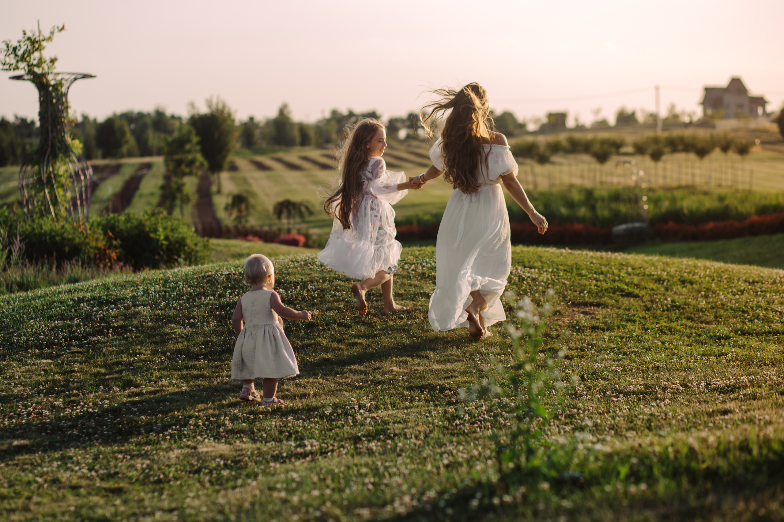 Dobropark. Portrait family photographer in Berlin Elena Zakh