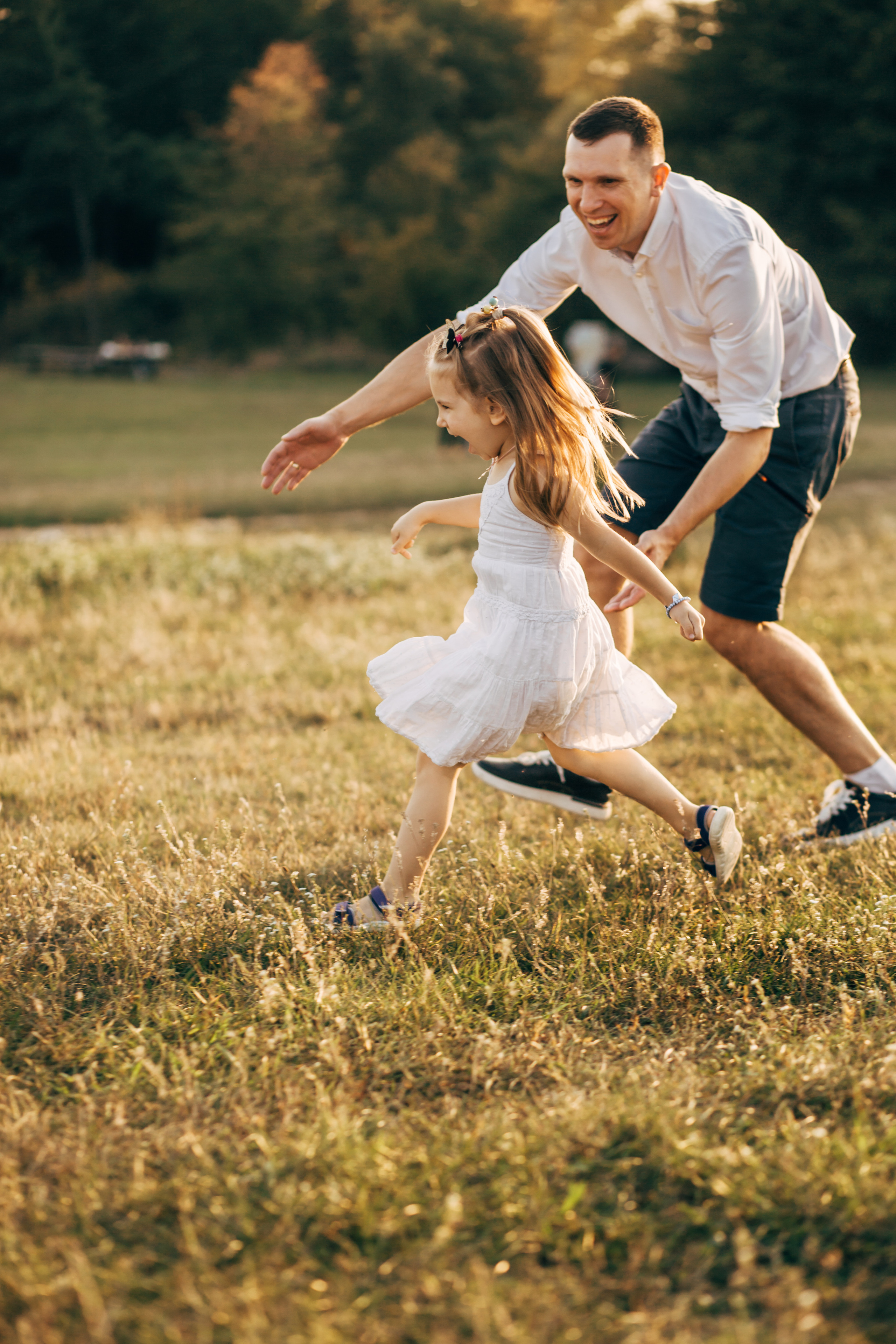 Anya, Tolik, Olya. Portrait family photographer in Berlin Elena Zakh