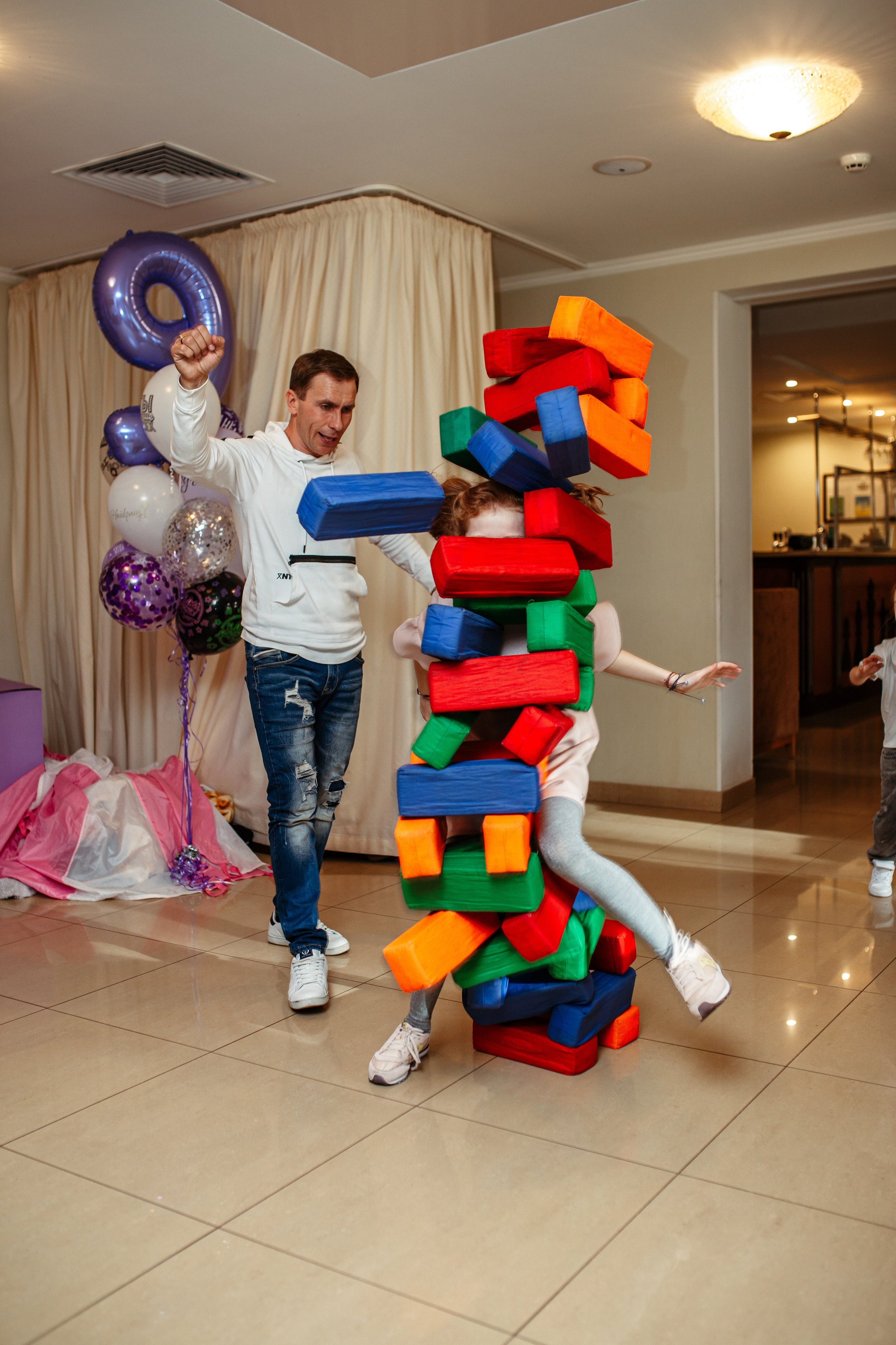 Polina’s birthday. Portrait family photographer in Berlin Elena Zakh