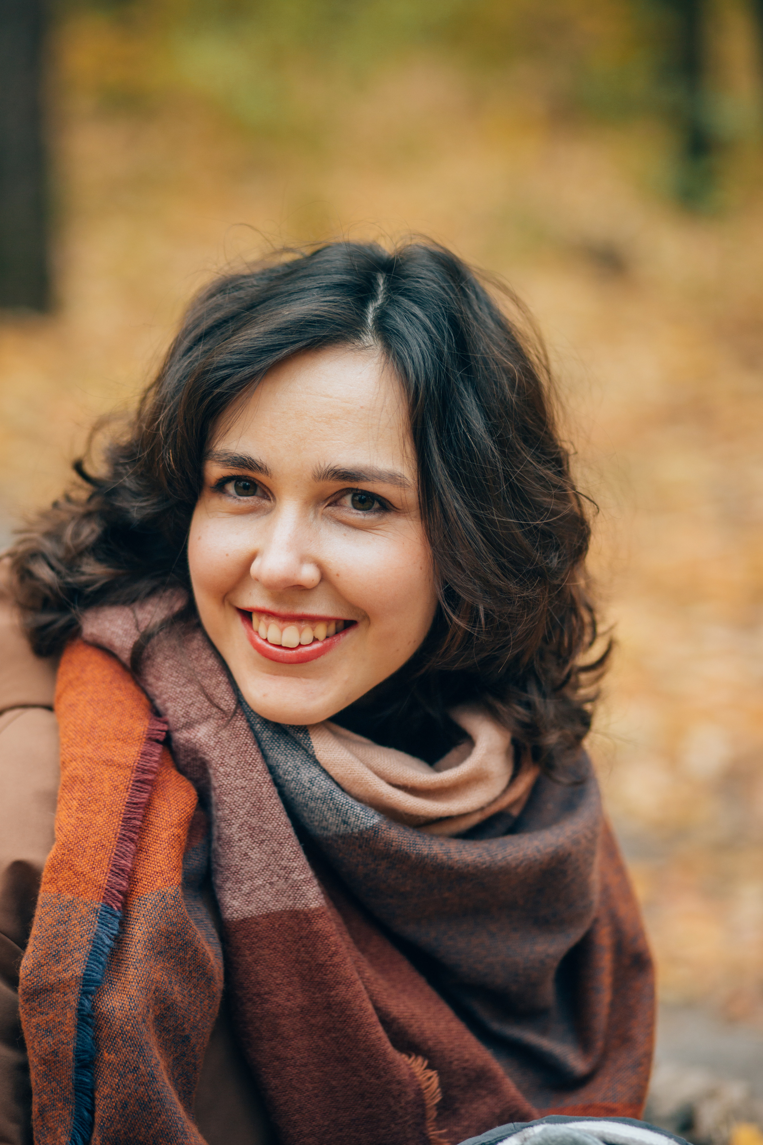 Natalie and kids. Portrait family photographer in Berlin Elena Zakh